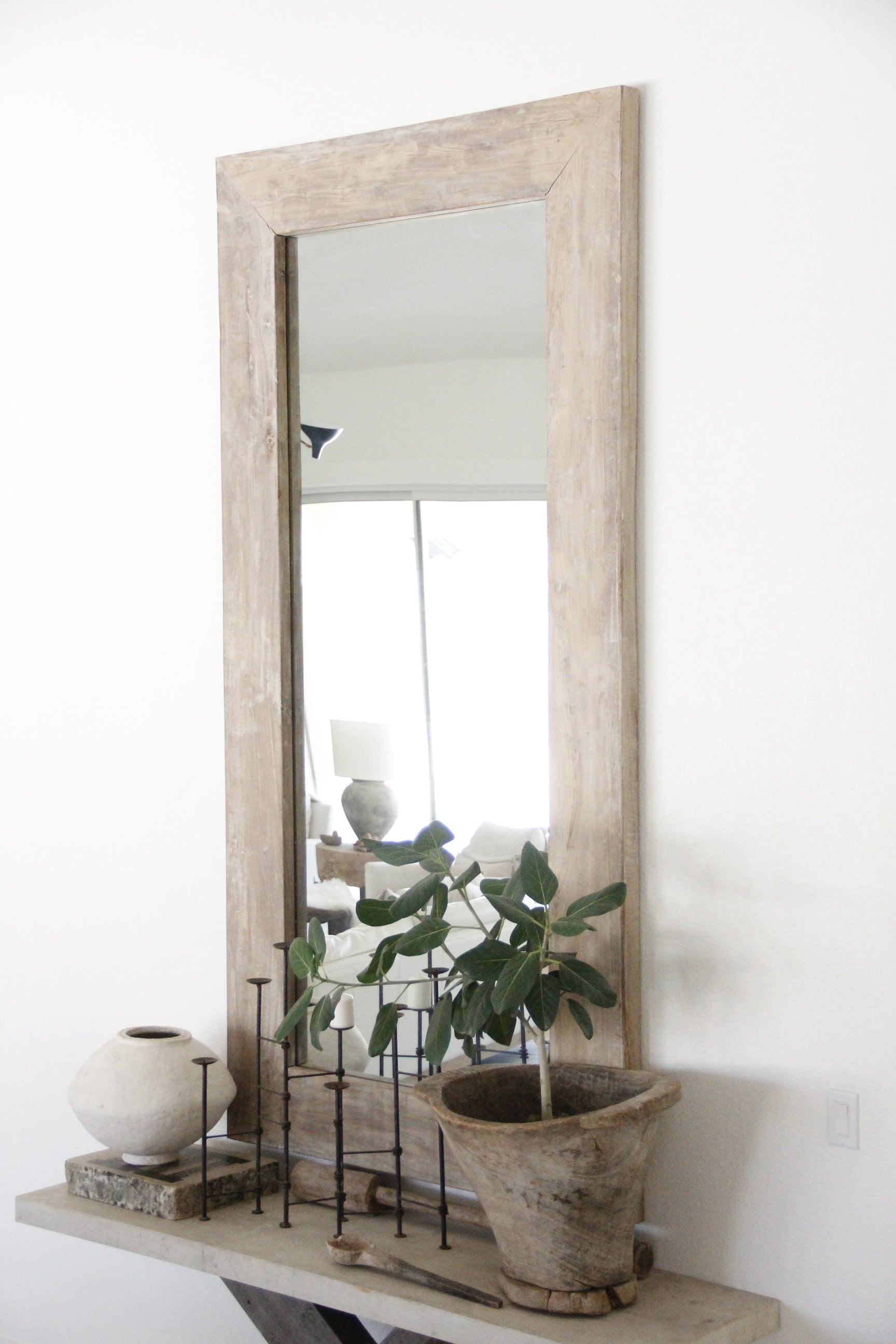 Decorating with Antique Mirrors