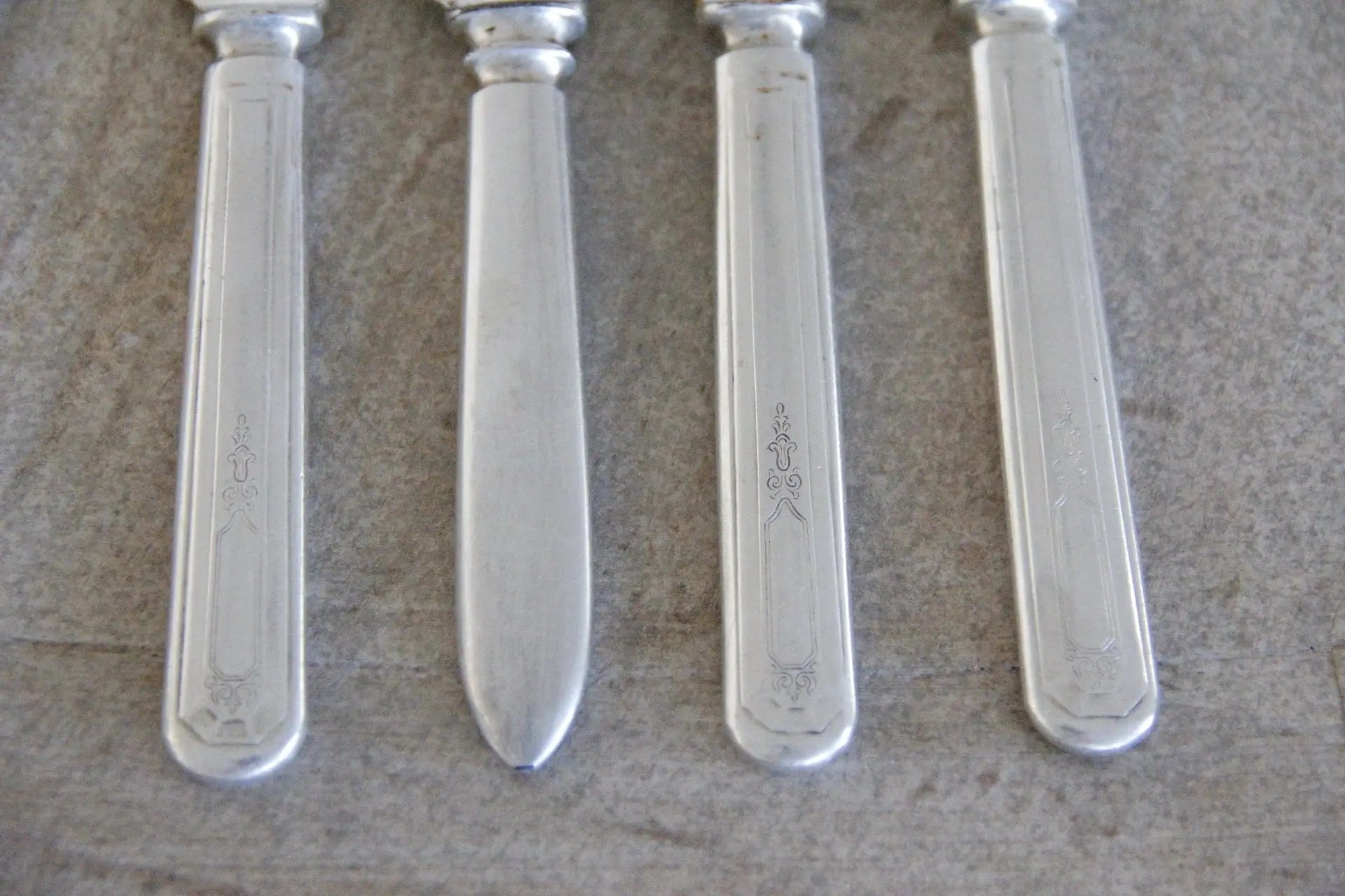 Antique Silver Plated Blunt Table Knife | Flatware 4 Mixed Pcs  Debra Hall Lifestyle