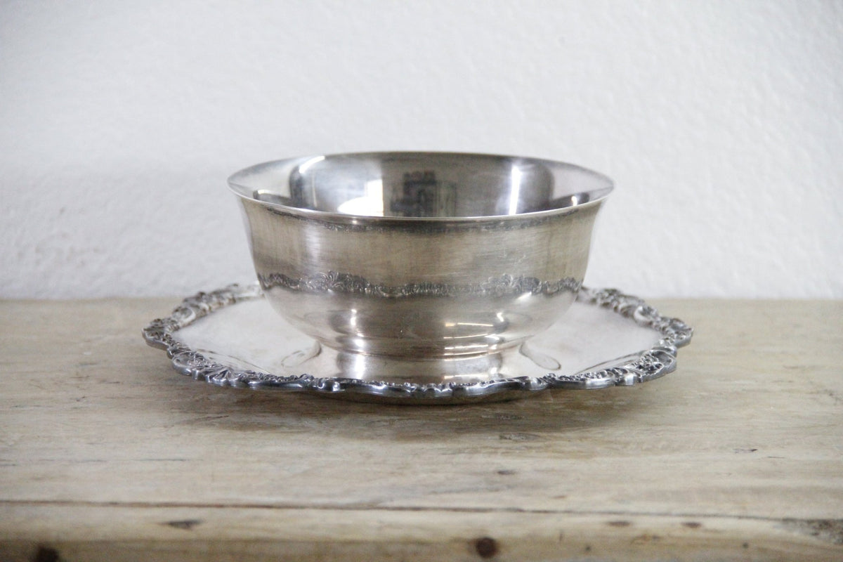 Vintage Wallace Silverplate Sauce Bowl Baroque 247 with Underplate - Debra Hall Lifestyle
