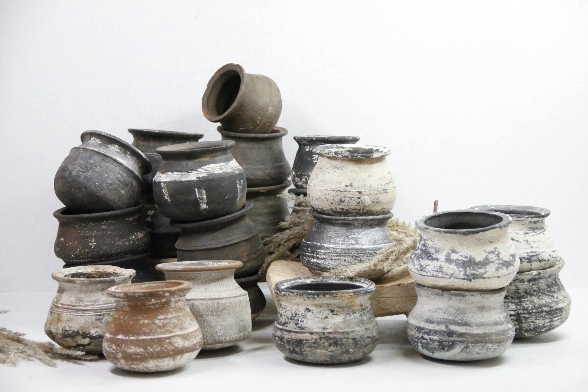 Vintage Stoneware, Clay Pottery & Handmade Earthenware - Debra Hall Lifestyle