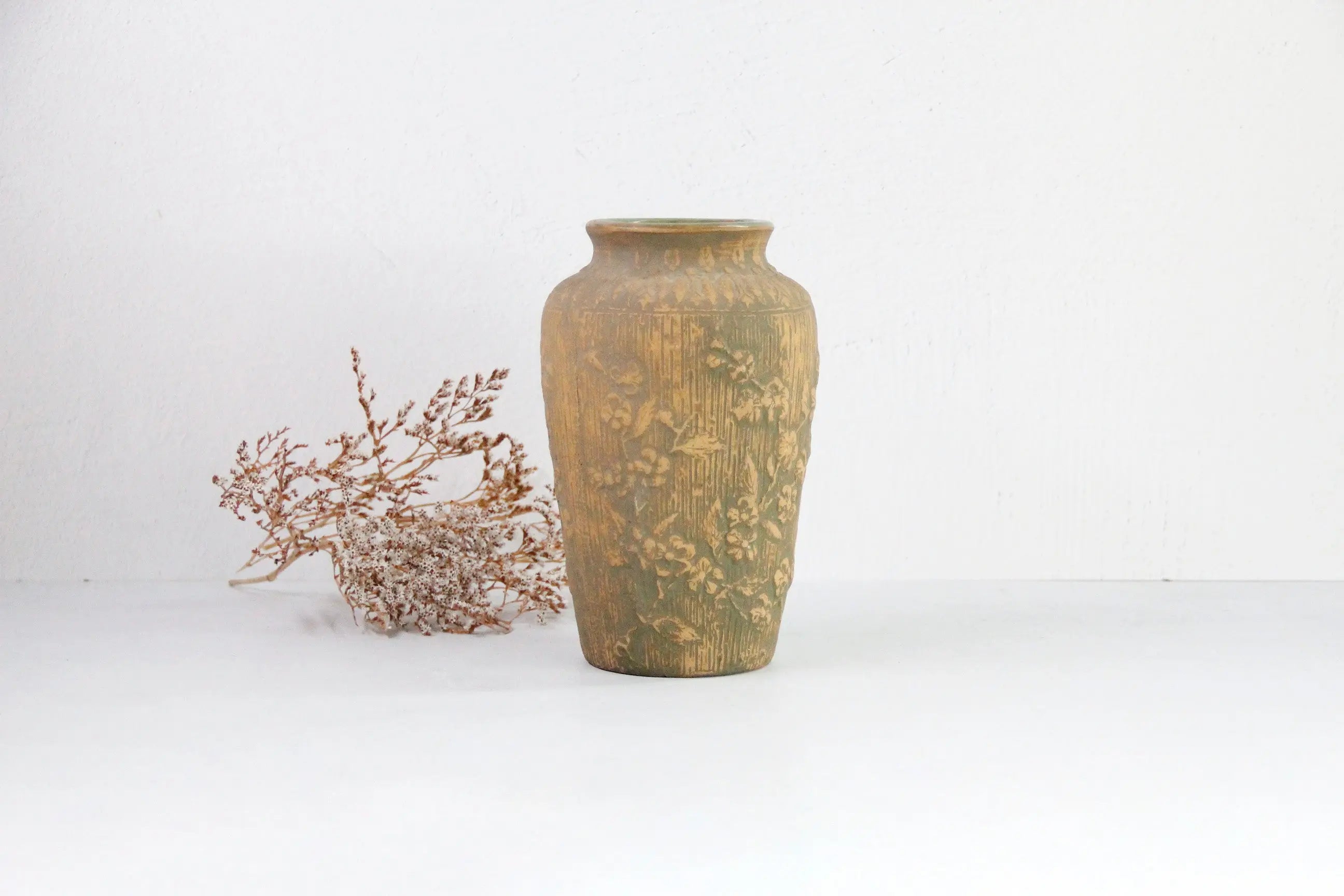 Antique Pottery Vase | Red Wing Brushware Union Stoneware  Debra Hall Lifestyle