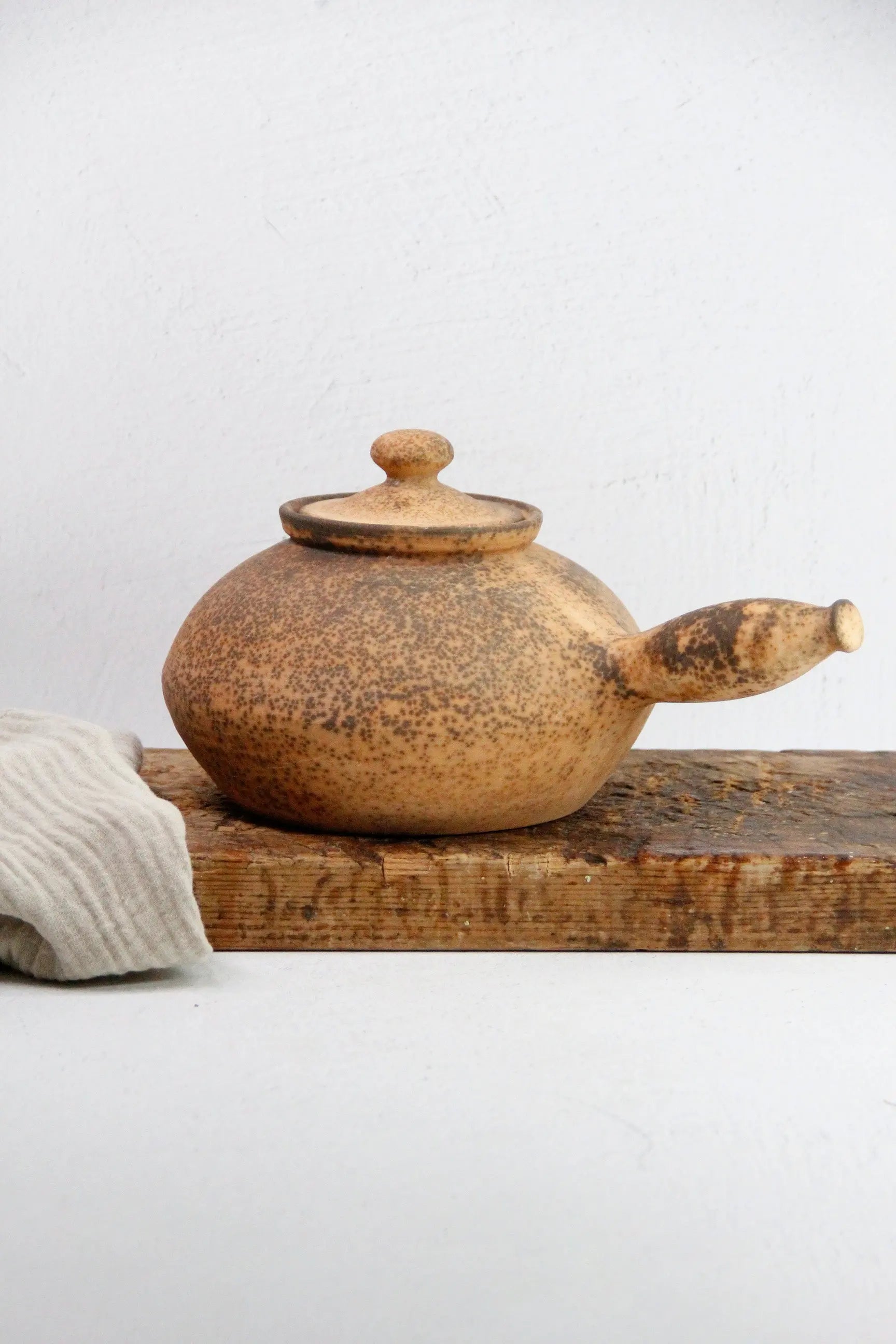 MCM pottery Vase (DEB) MCM pottery Vase (DEB)