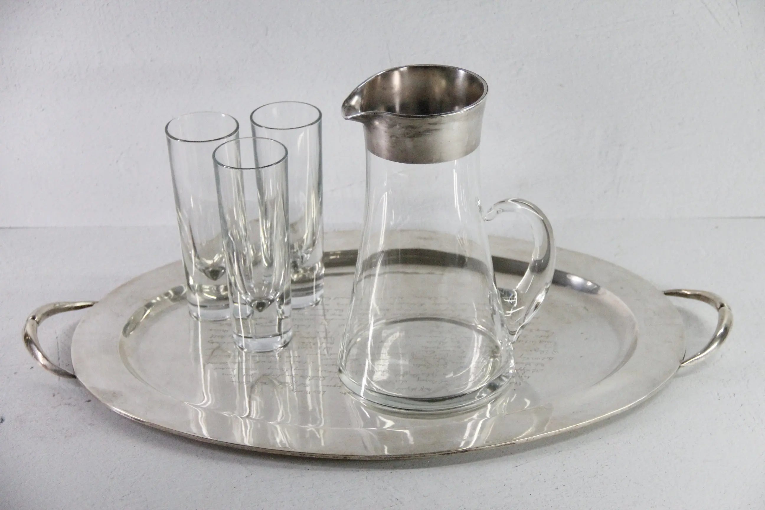 Dorothy Thorpe Pitcher | 64Oz Cocktail With Sterling Band  Debra Hall Lifestyle