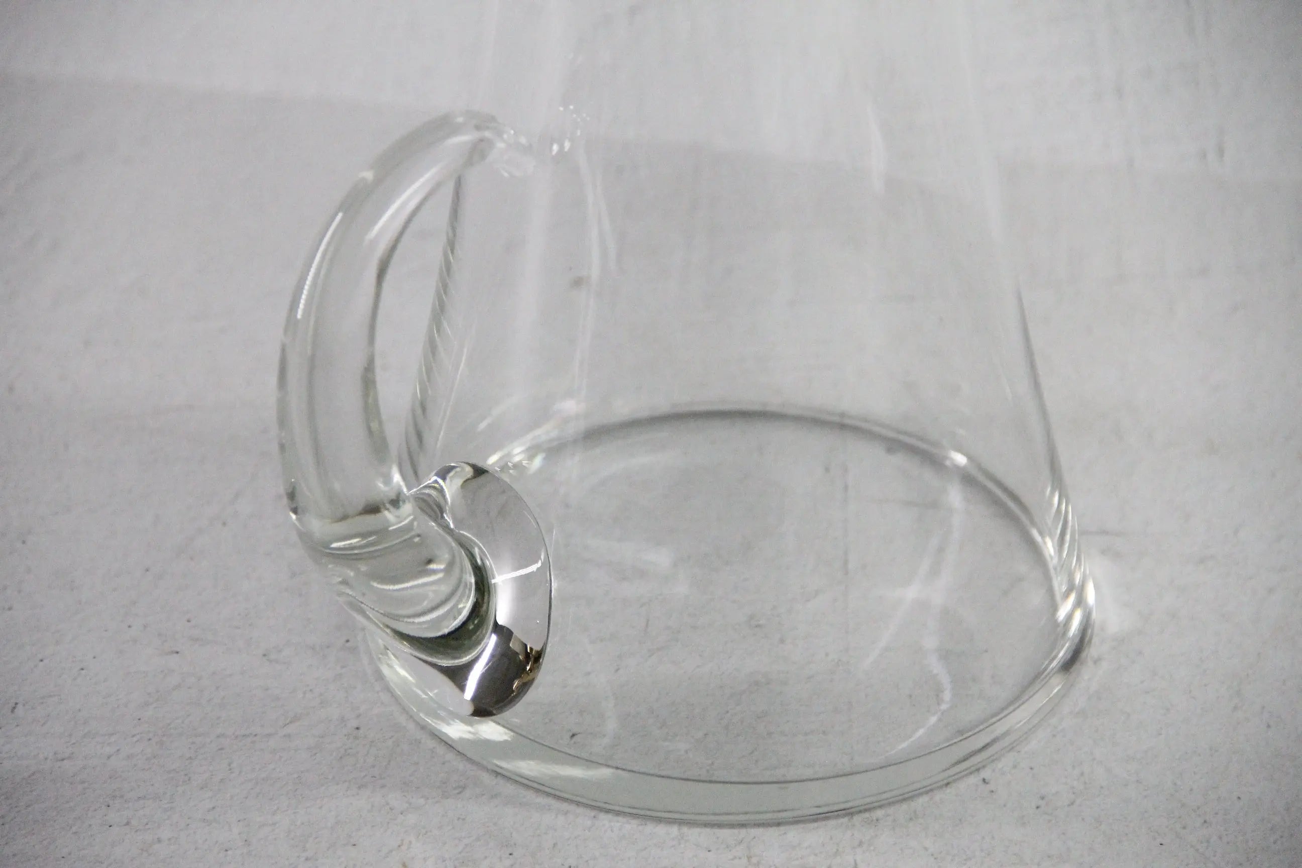 Dorothy Thorpe Pitcher | 64Oz Cocktail With Sterling Band  Debra Hall Lifestyle