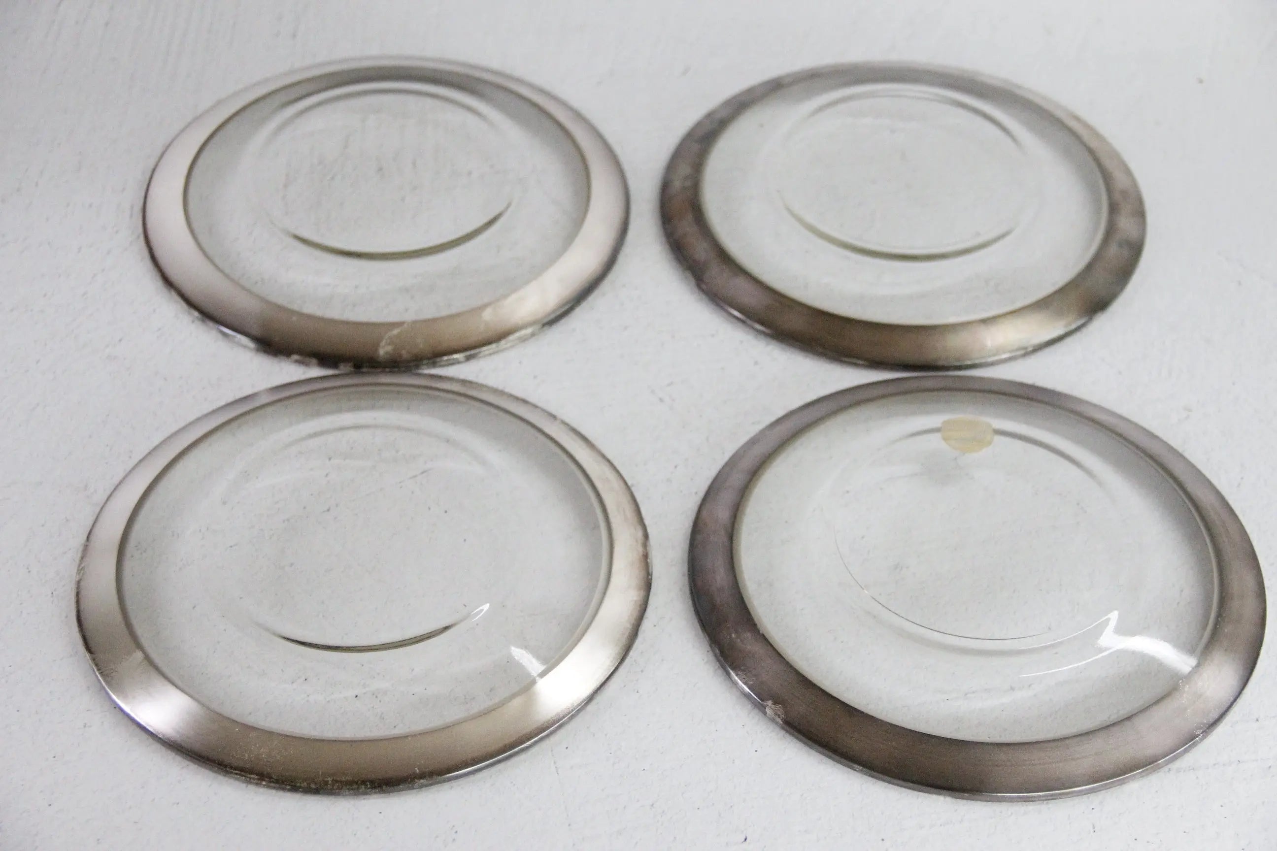 Dorothy Thorpe Plates  Debra Hall Lifestyle