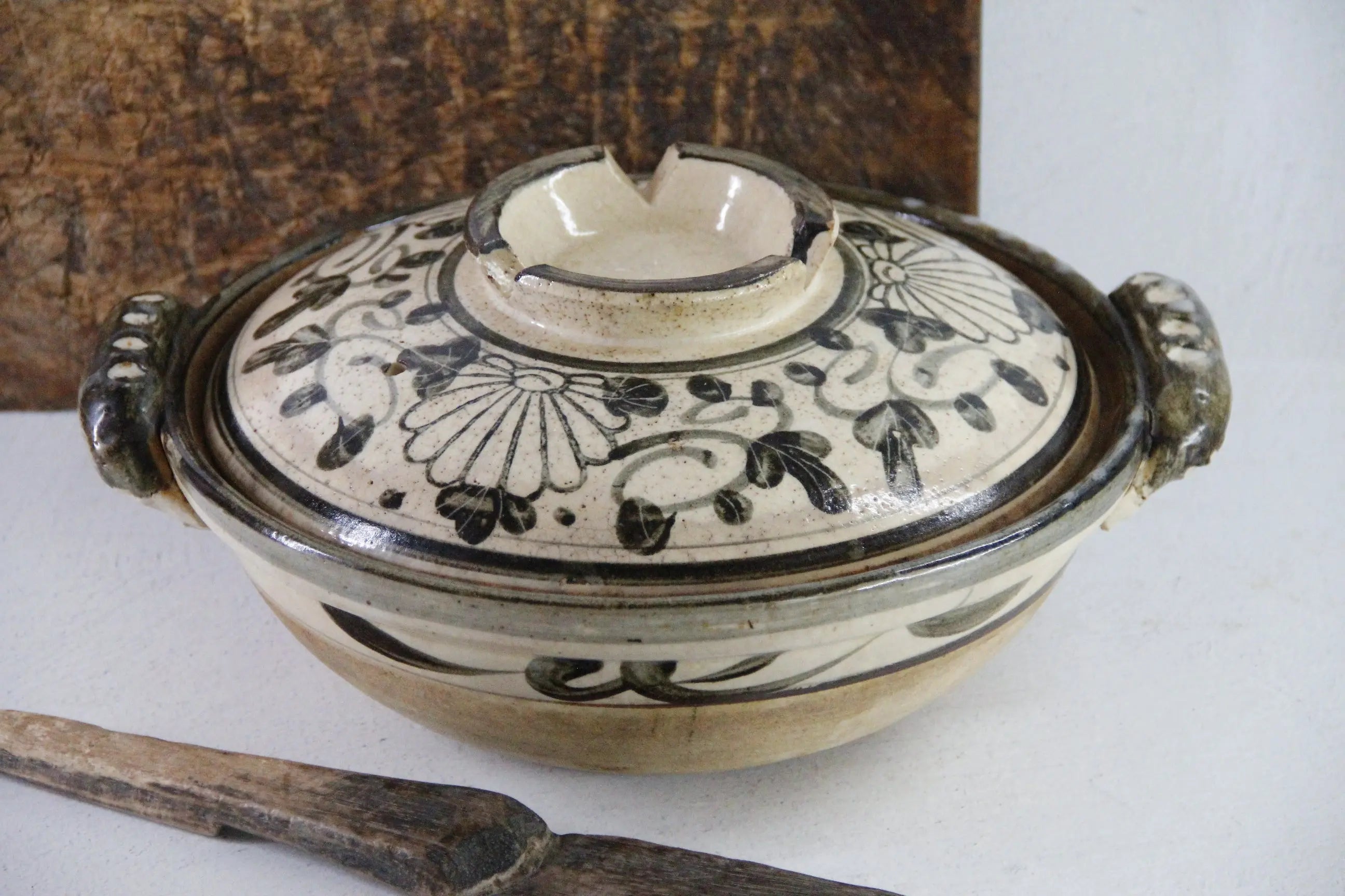 Large Donabe Pot Vintage Japanese Handmade Stoneware