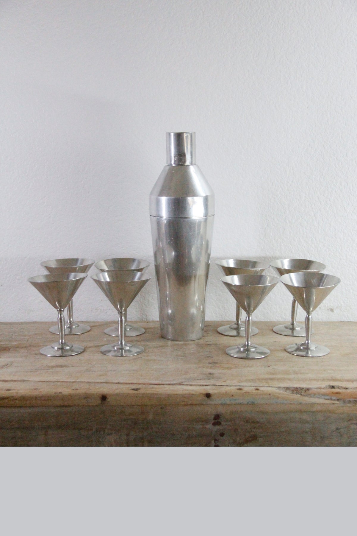 Vintage Cocktail Shaker Set Aluminum with 8 Martini Glasses