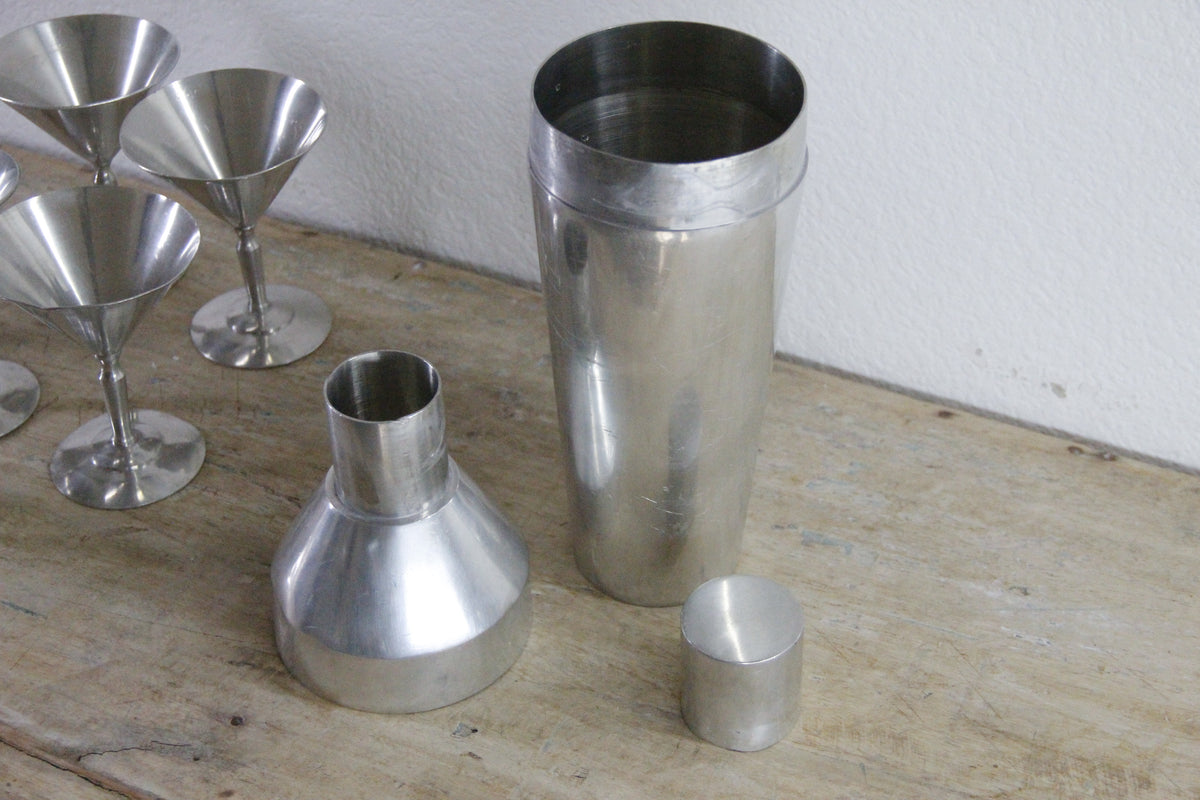 Vintage Cocktail Shaker Set Aluminum with 8 Martini Glasses