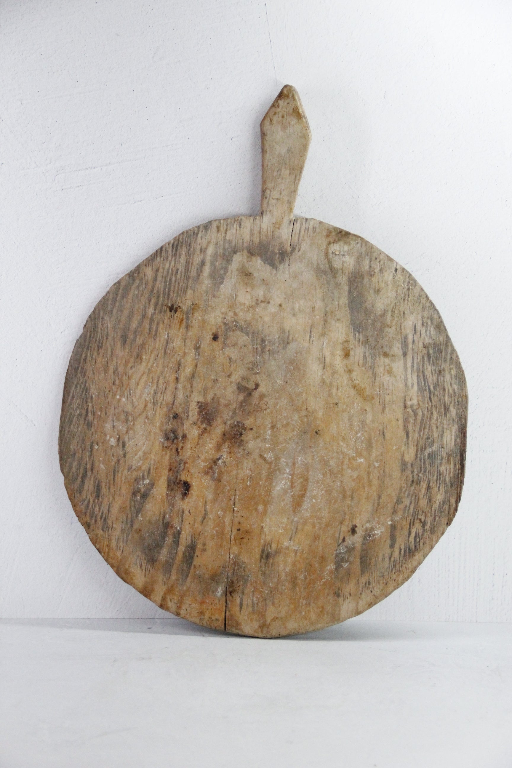 Antique Wooden Bread Board | European Round Cutting