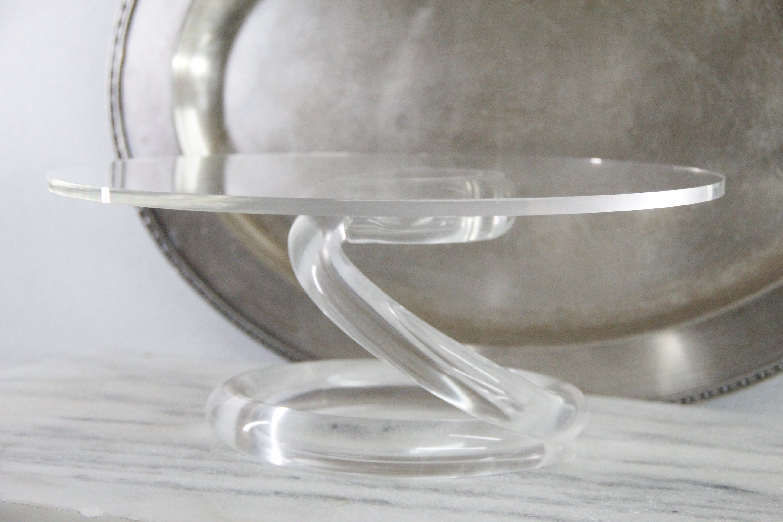 Lucite Cake Stand | Vintage MCM Spiral Pedestal