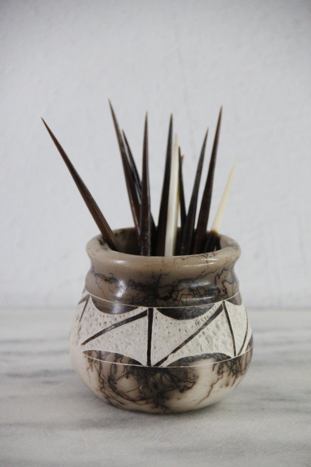 Native American Horse Hair Pottery | Signed T Vail JR