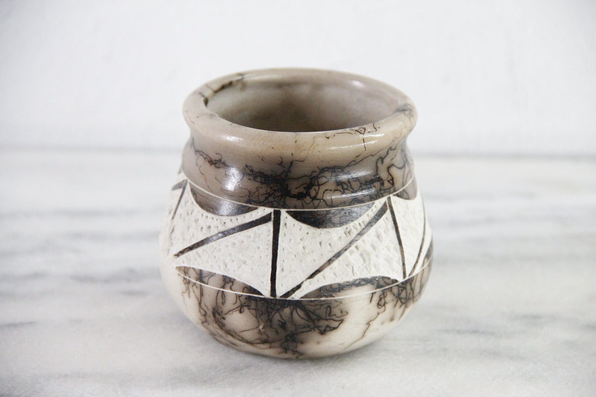 Native American Horse Hair Pottery | Signed T Vail JR