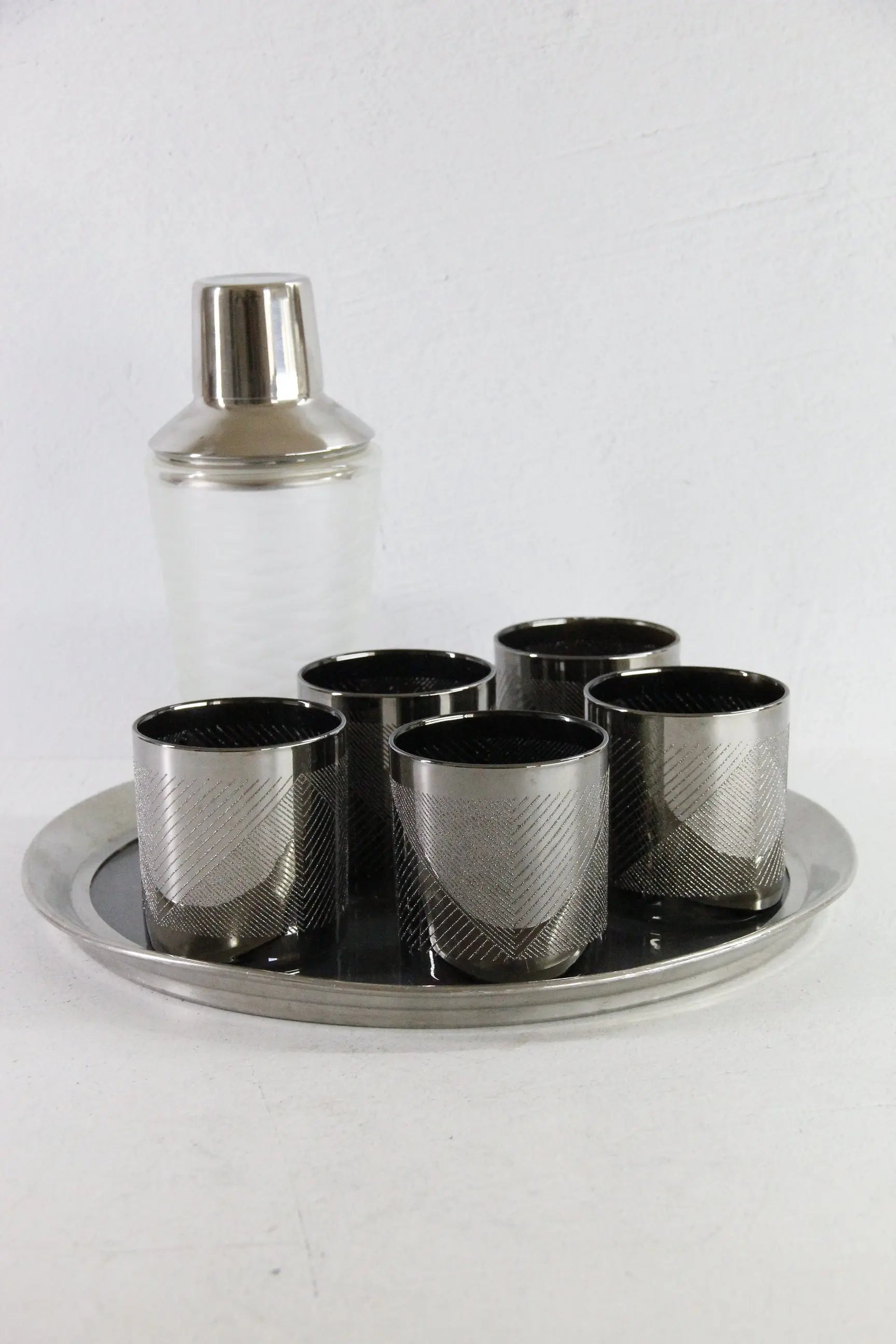 Mid Century Modern Barware | Vintage Shaker, Tray & Rocks Glasses