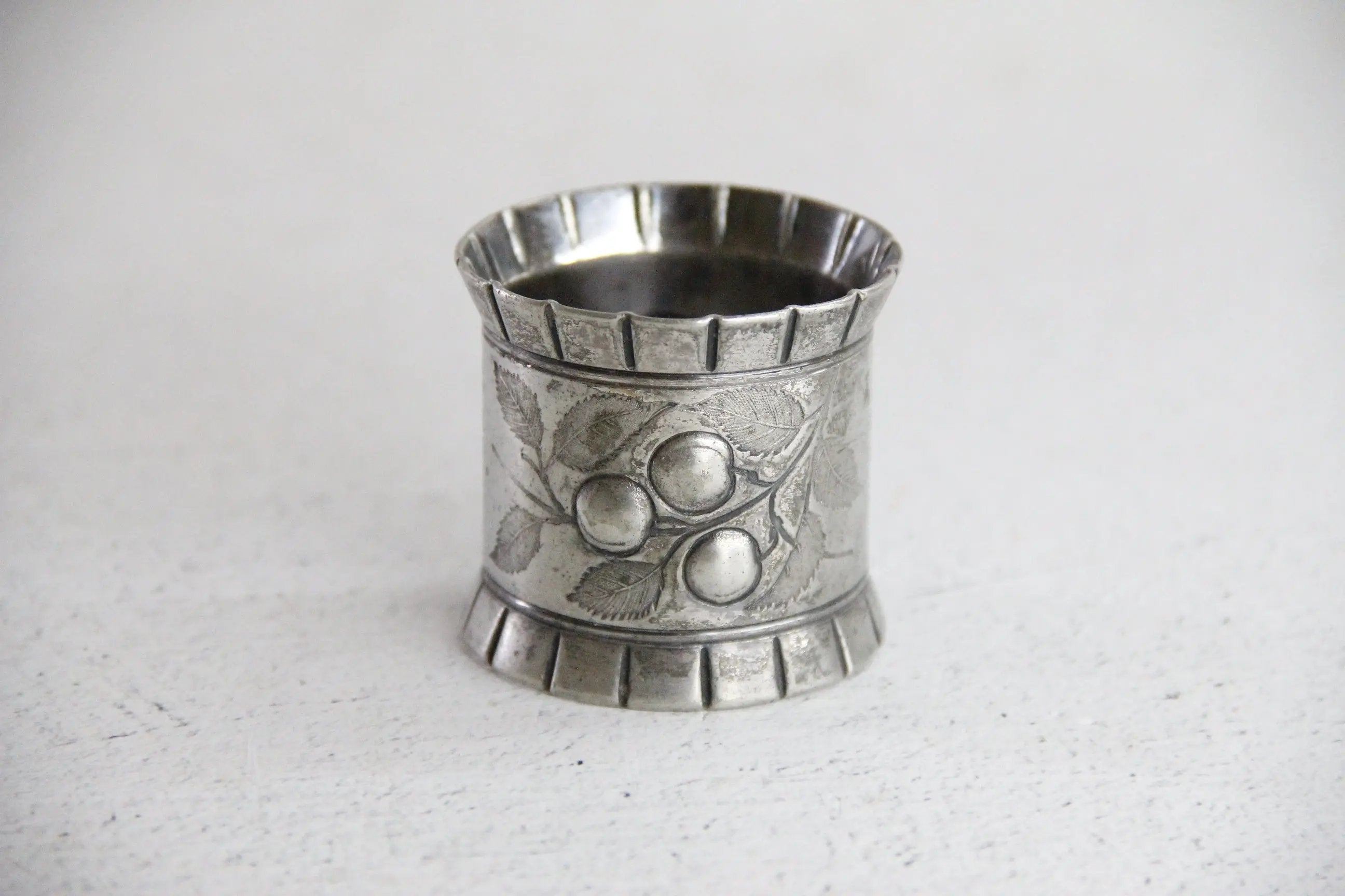 Napkin Ring Berry branch  Debra Hall Lifestyle
