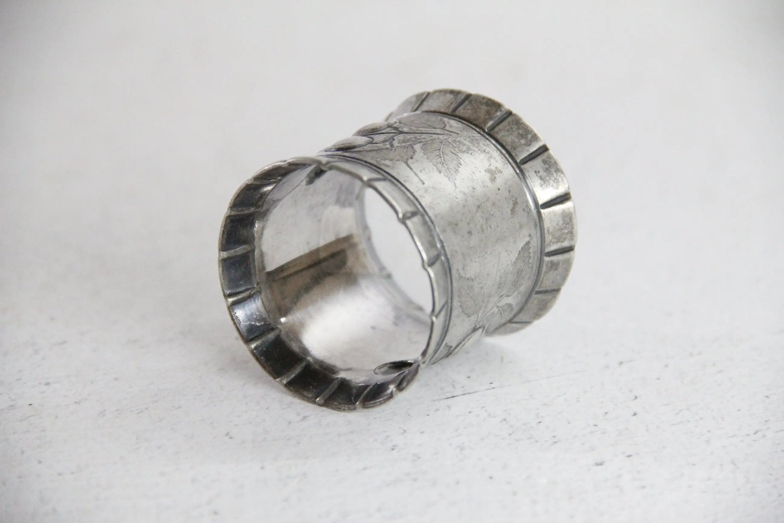 Napkin Ring Berry branch  Debra Hall Lifestyle