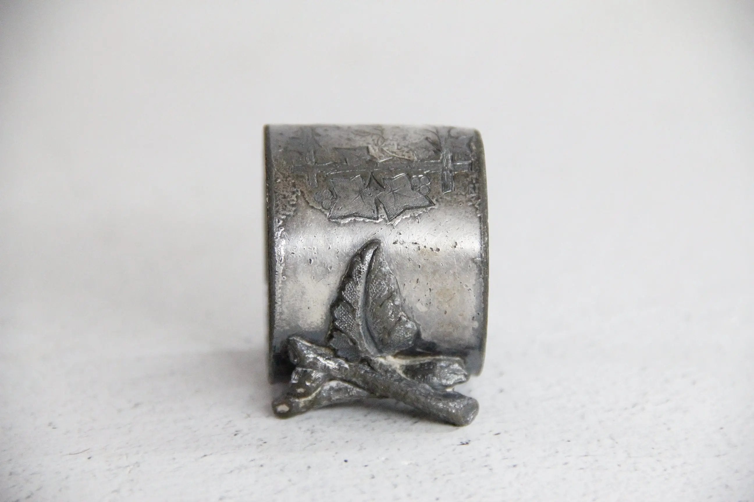 Napkin Ring Crossed Branches  Debra Hall Lifestyle