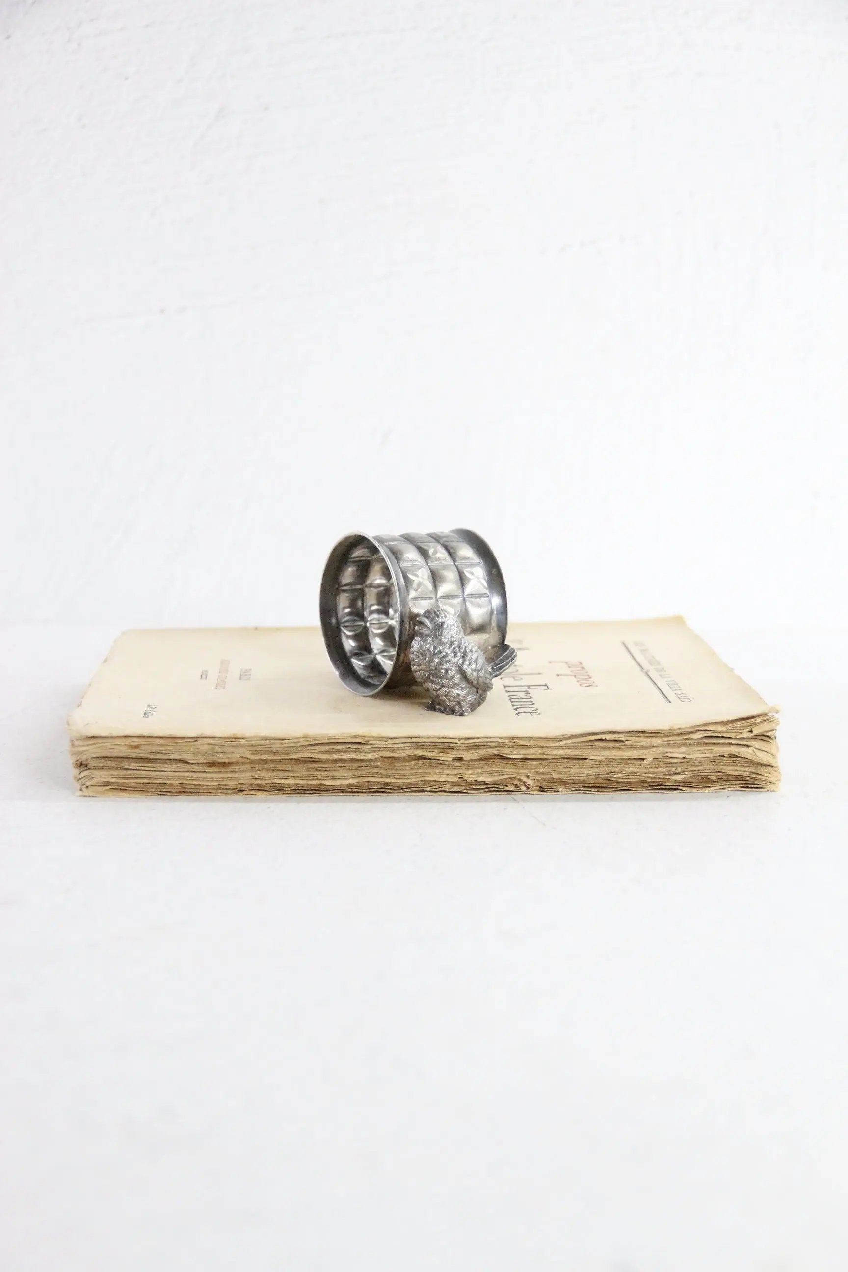 Napkin Ring Studded Bird  Debra Hall Lifestyle