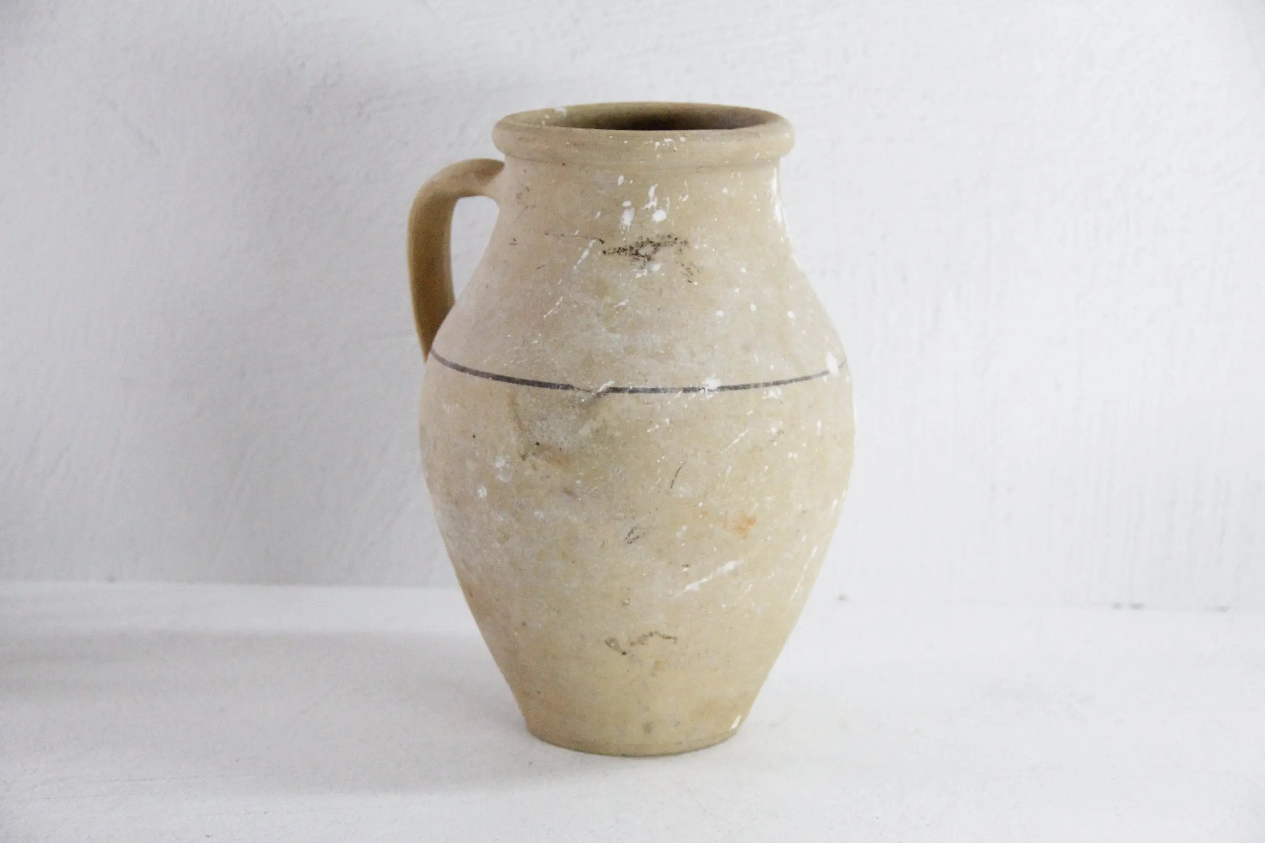 Olive Pot Neutral  Debra Hall Lifestyle