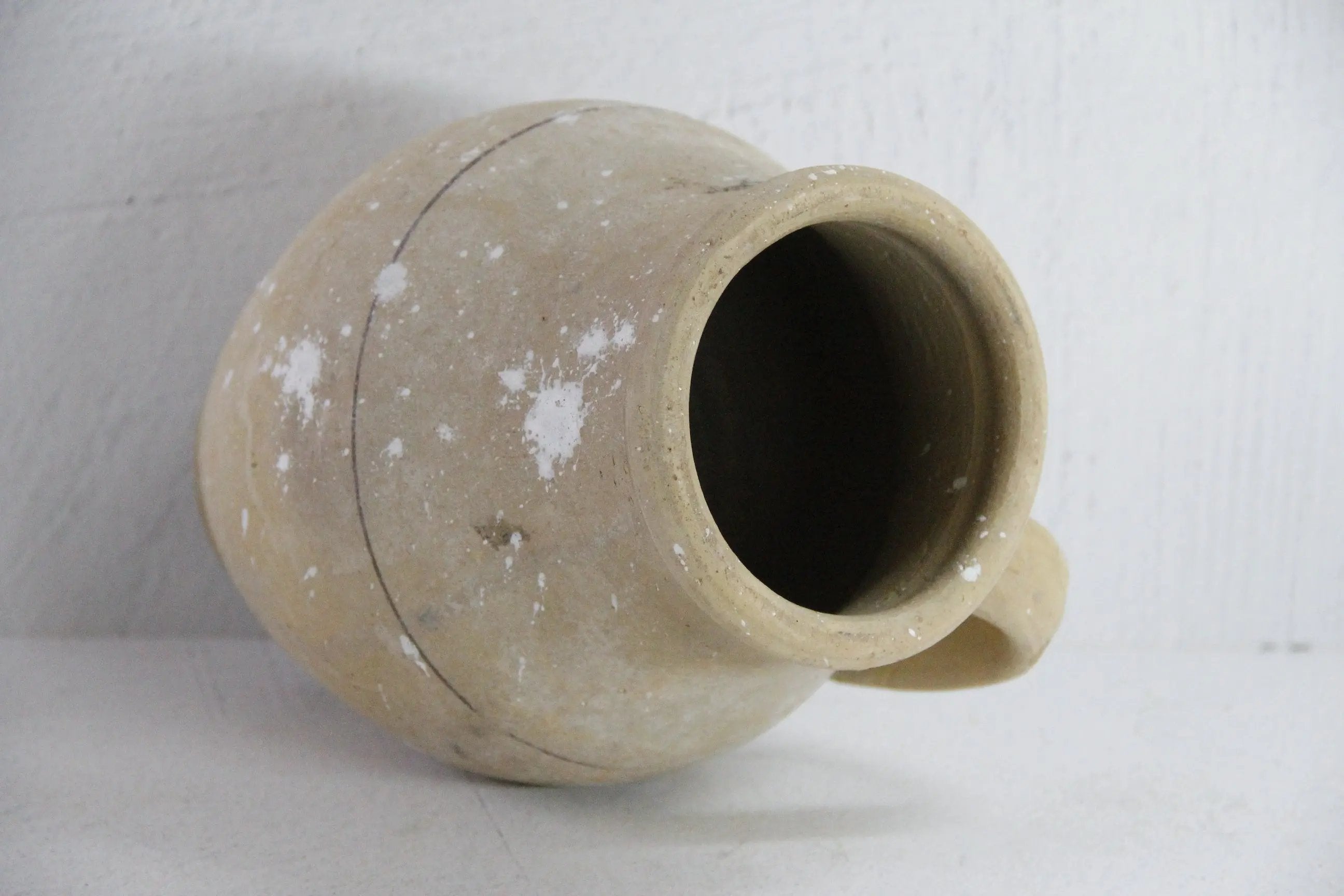 Olive Pot Neutral  Debra Hall Lifestyle