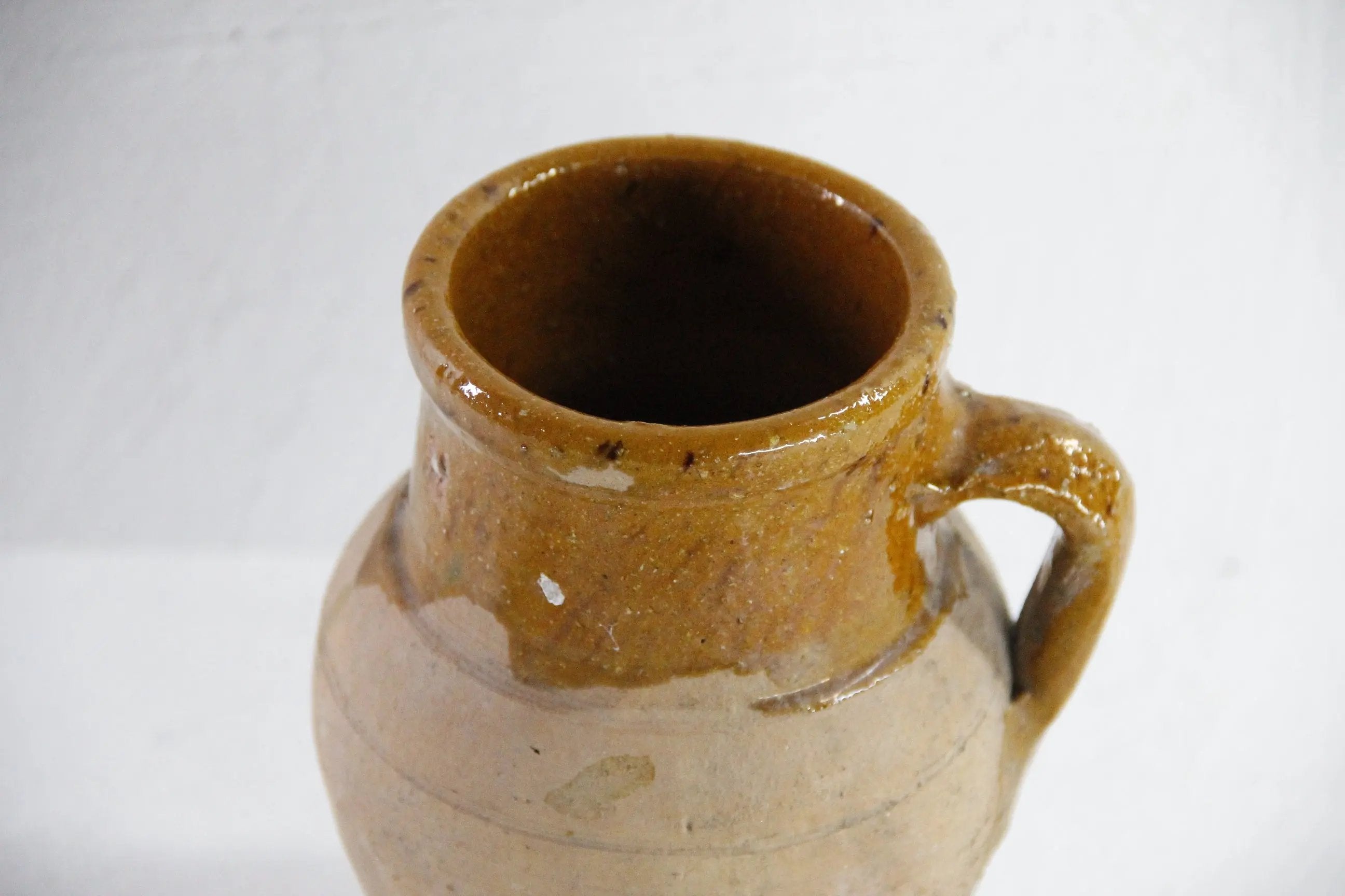 Olive Pot  Debra Hall Lifestyle