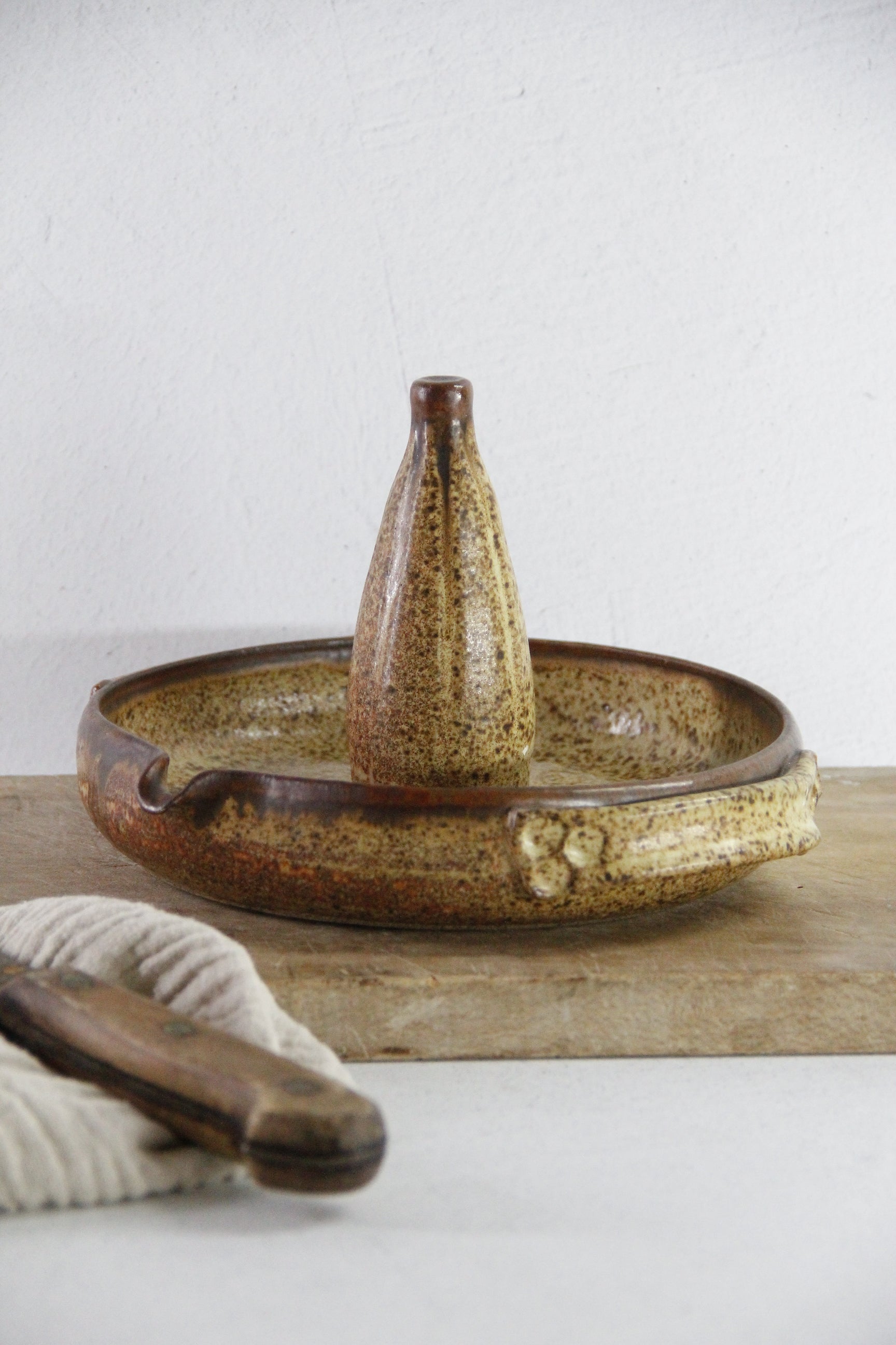 Pottery Chicken Roaster | Vintage Verticle Poultry Baker  Debra Hall Lifestyle