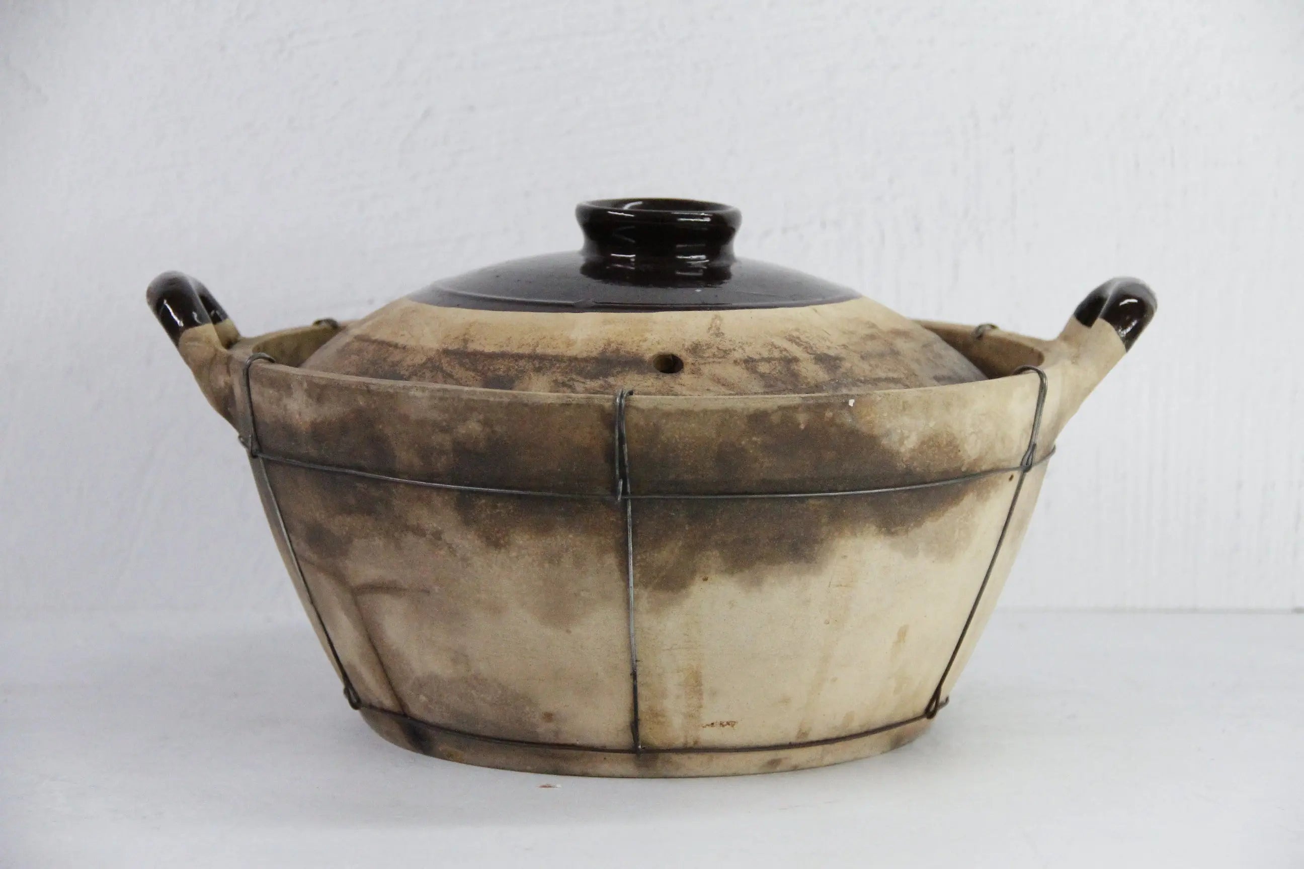 Vintage Chinese Clay Pot With Lid | Wired Cookware  Debra Hall Lifestyle