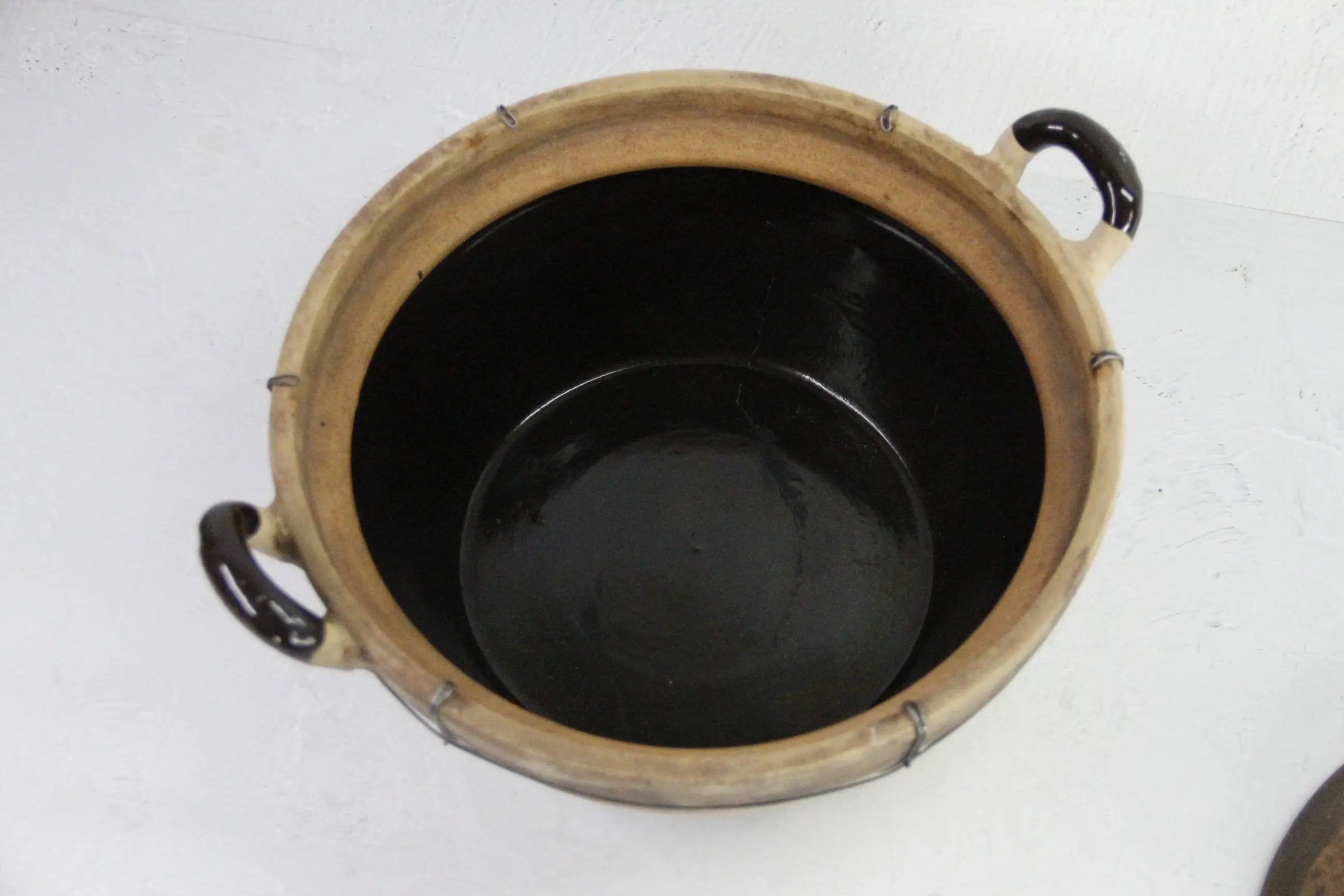 Vintage Chinese Clay Pot With Lid | Wired Cookware  Debra Hall Lifestyle