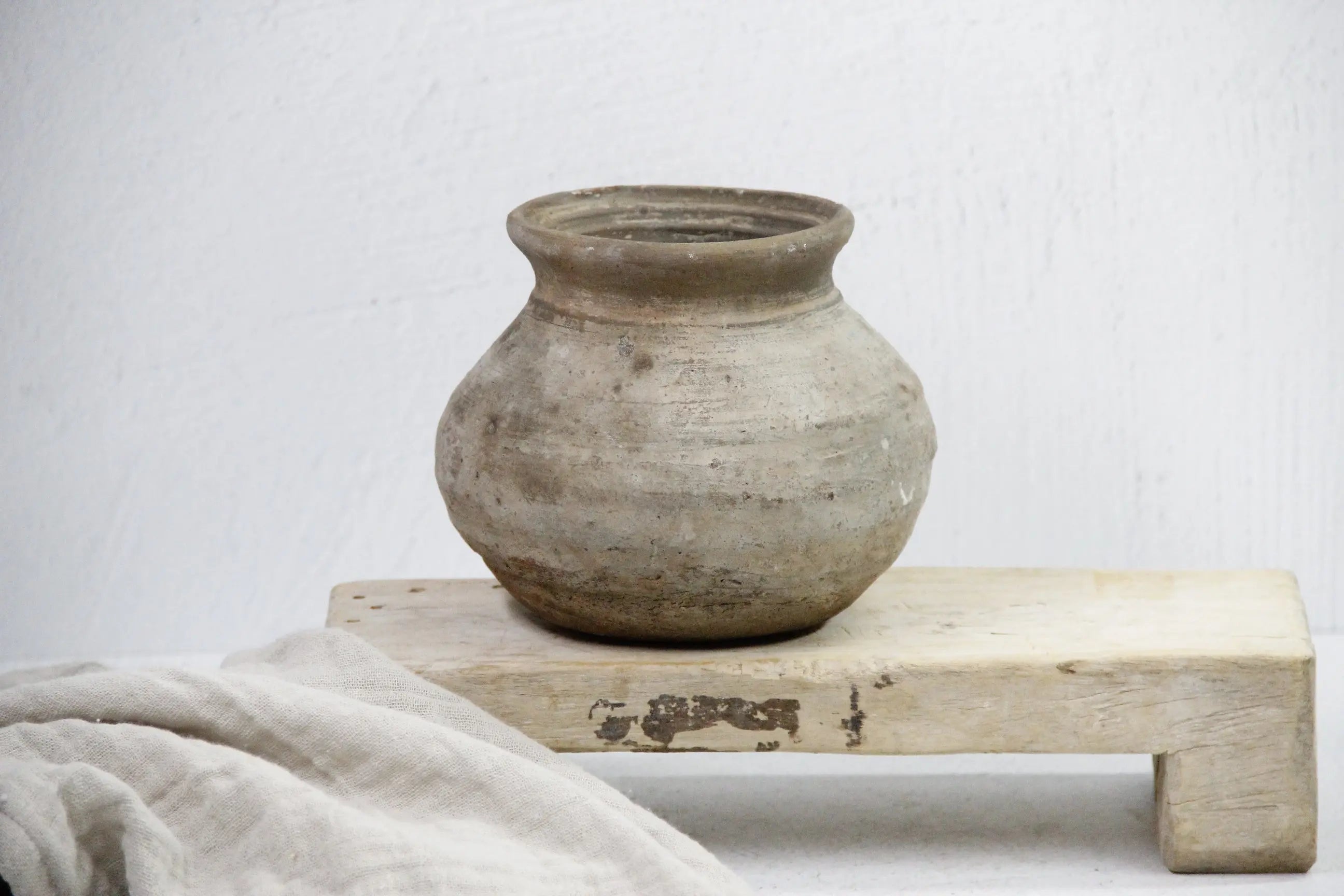 Vintage Clay Pot Medium | Cook Vessel-Mocha Brown  Debra Hall Lifestyle