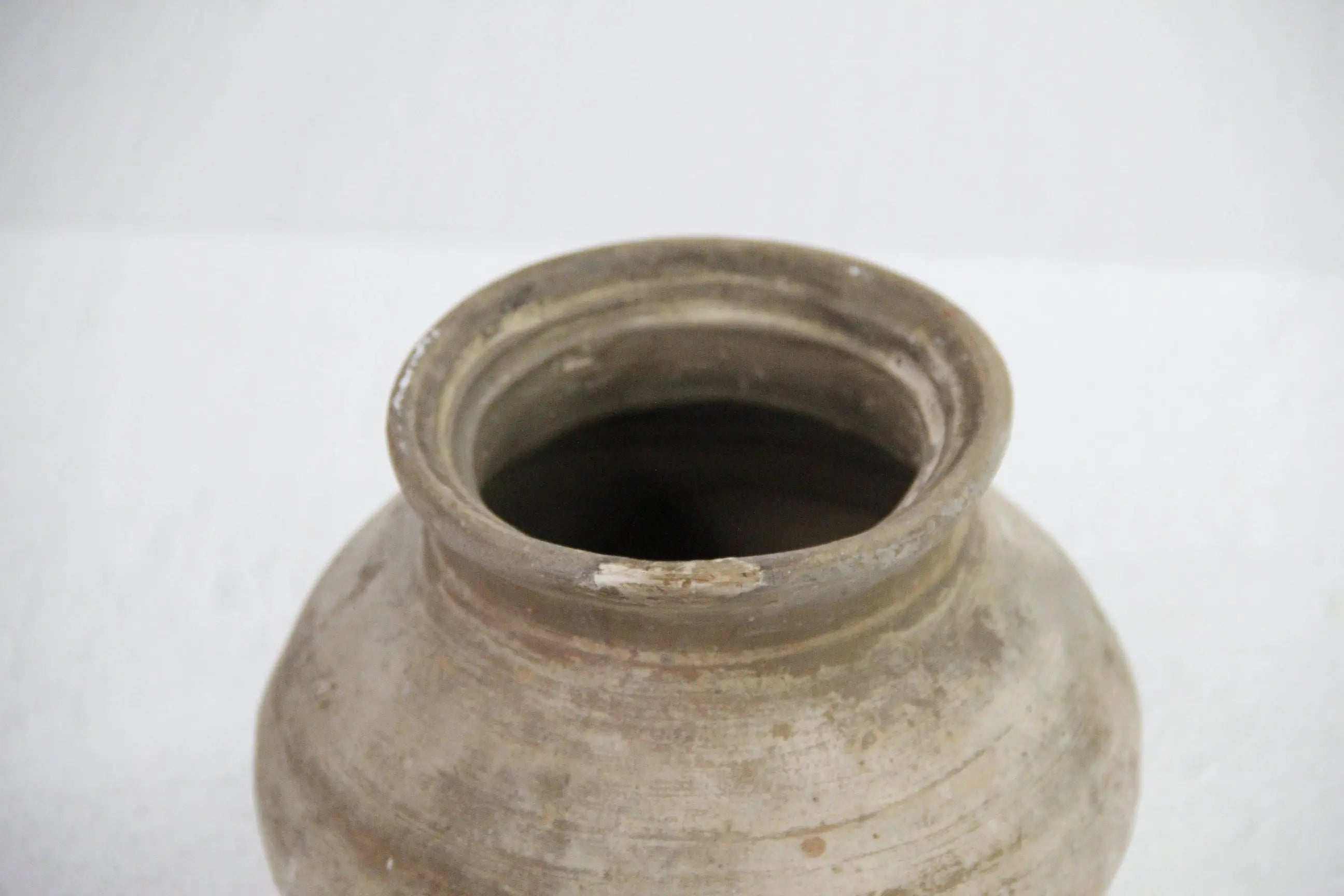Vintage Clay Pot Medium | Cook Vessel-Mocha Brown  Debra Hall Lifestyle