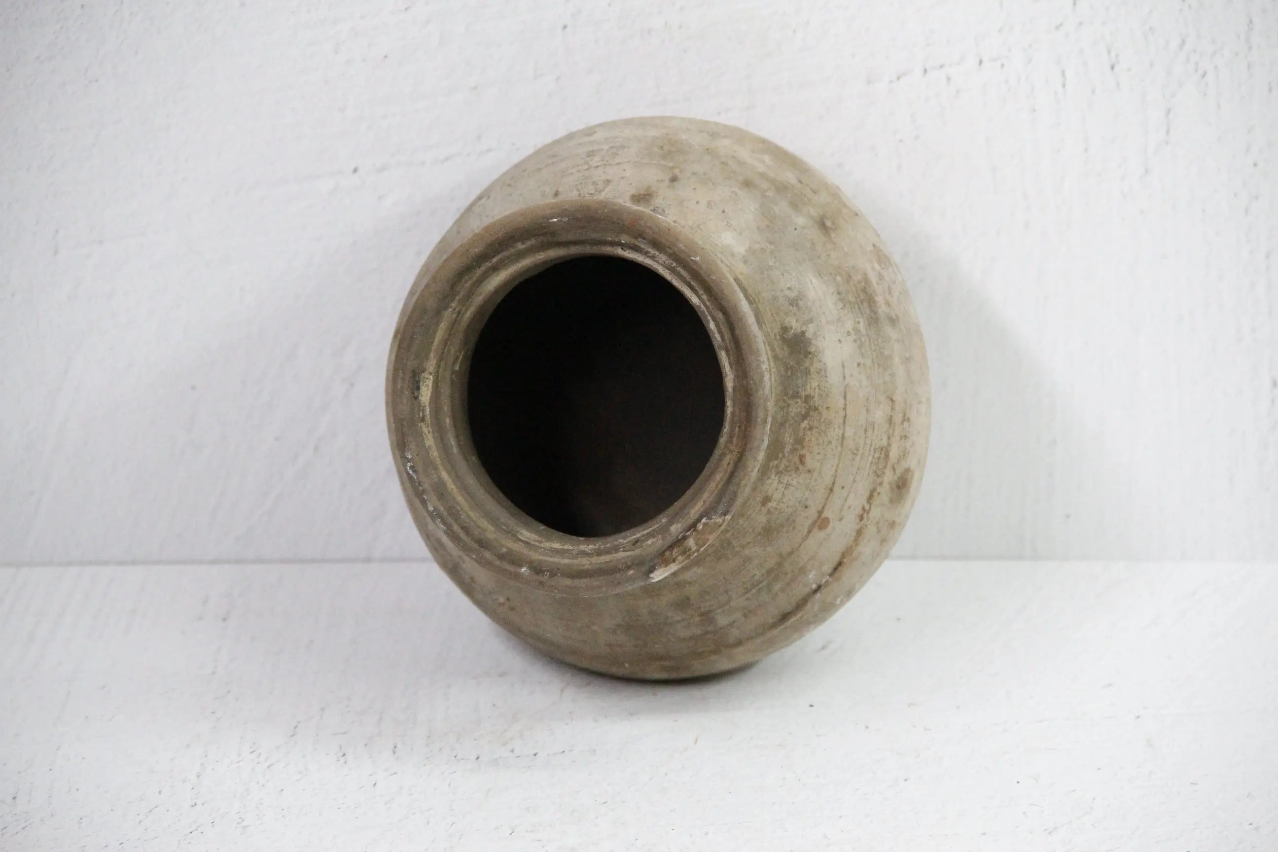 Vintage Clay Pot Medium | Cook Vessel-Mocha Brown  Debra Hall Lifestyle