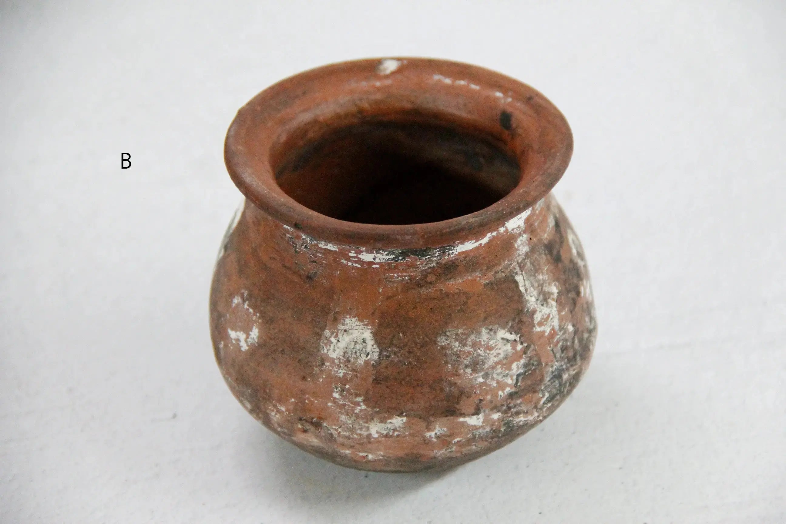 Vintage Clay Pot | Small Terracotta B main- Debra Hall Lifestyle