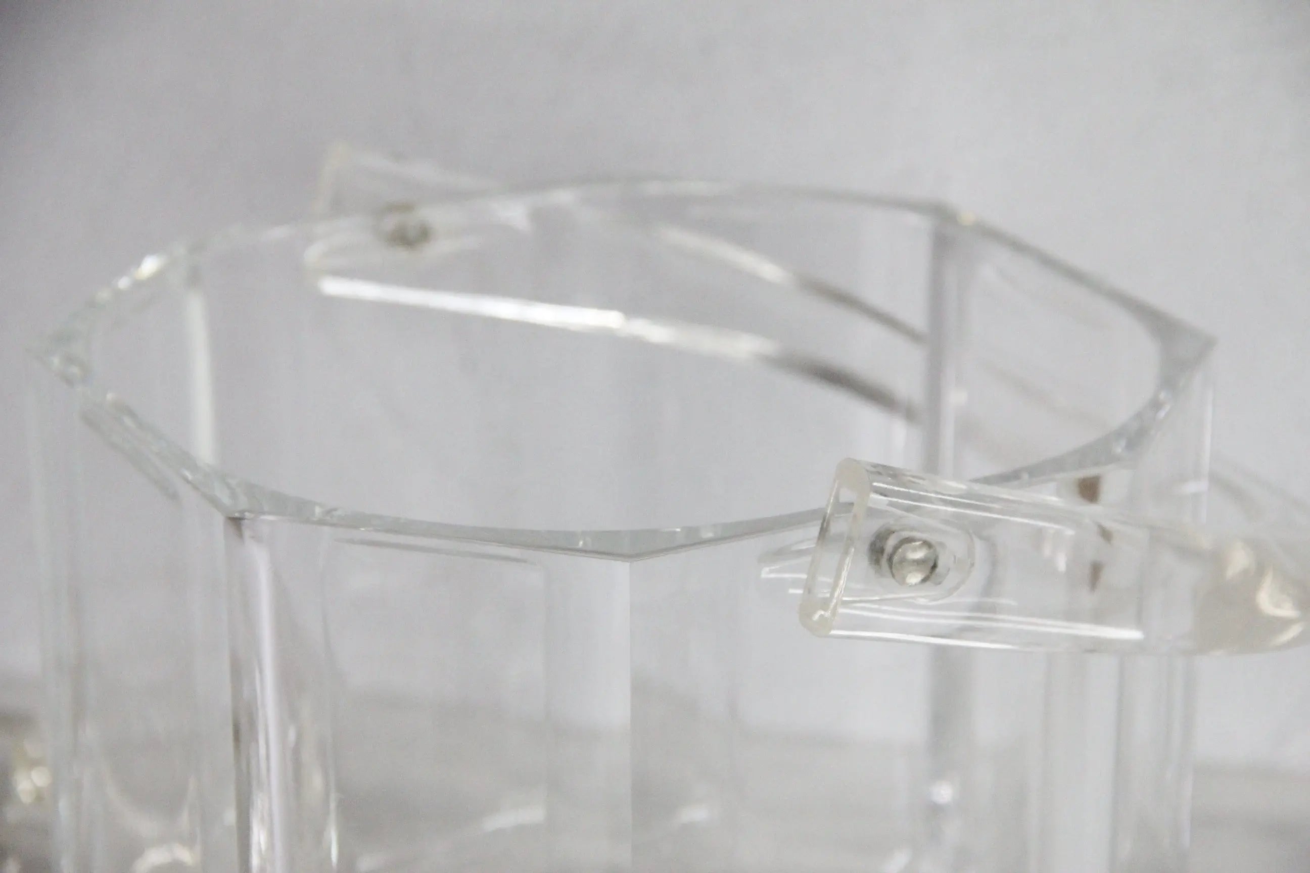 Vintage Lucite Ice Bucket With Lid and Handle | Barware
