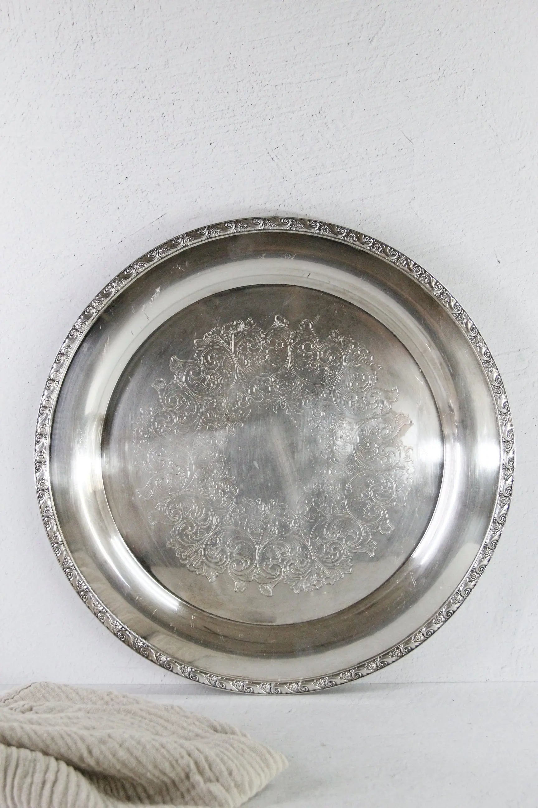 Vintage Silverplate Tray | Tudor Queen Bess 15" Gallery