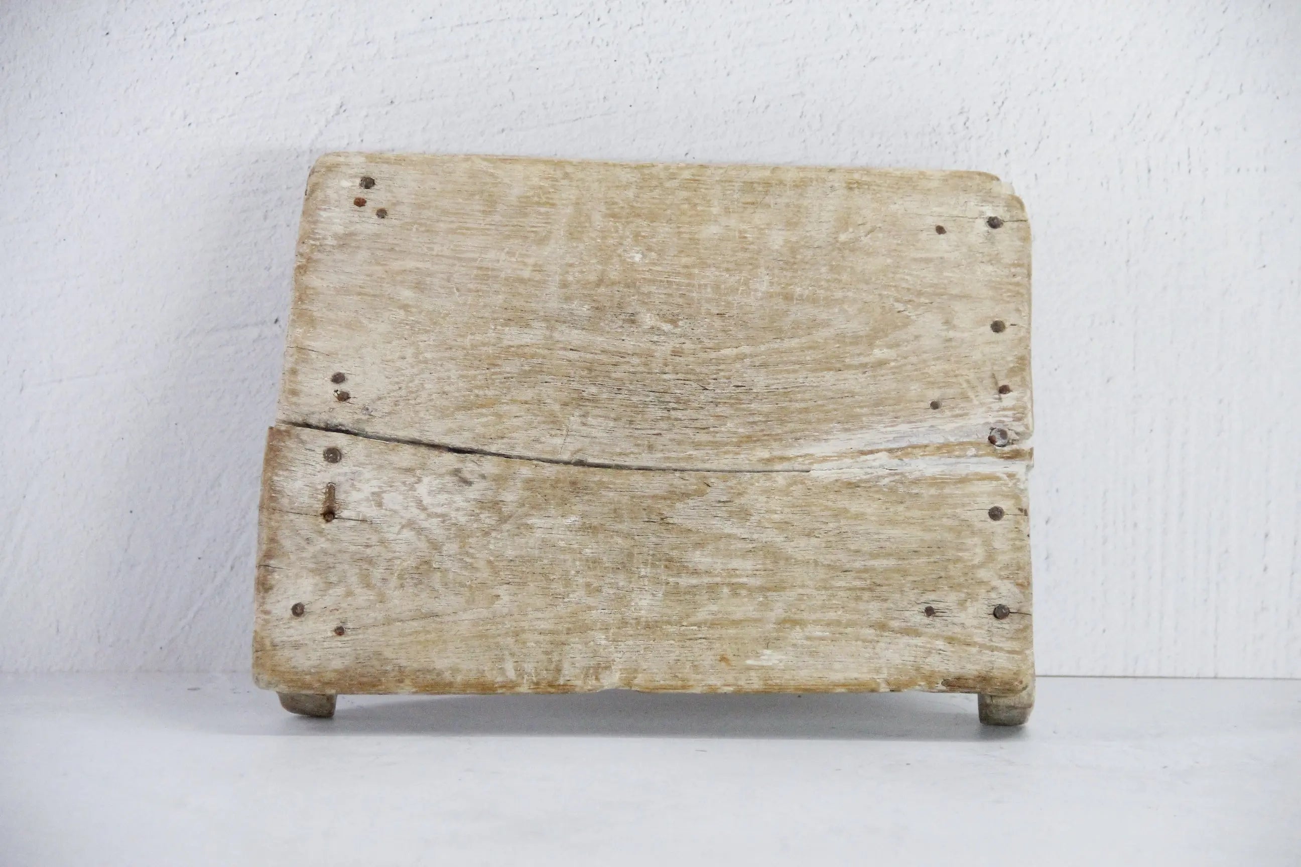 Vintage Wood Riser | Bleached Teak Bajot Board/Natural Tray  Debra Hall Lifestyle