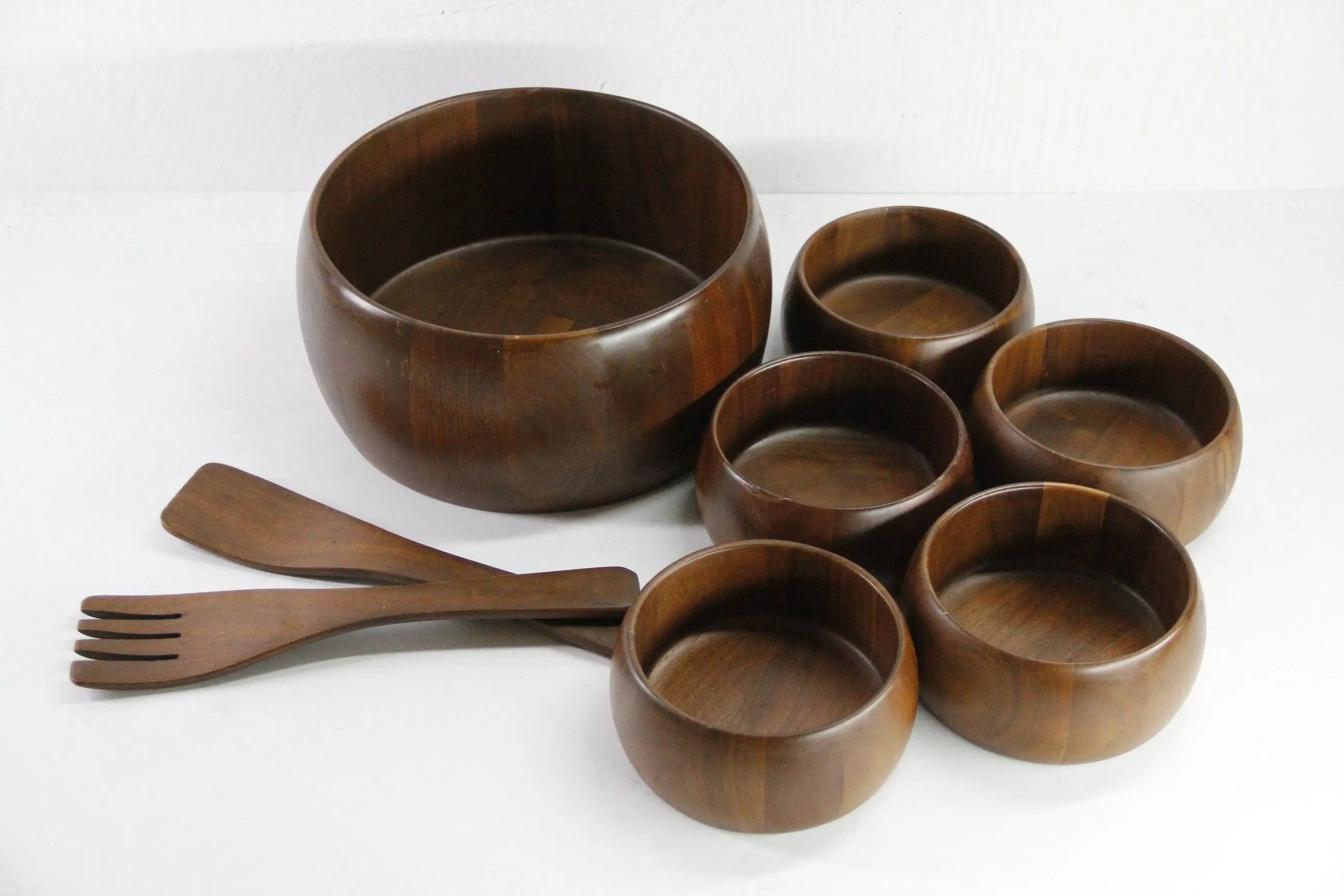 Vintage Wooden Salad Bowl Set | Walnut 6 Piece Set  Debra Hall Lifestyle
