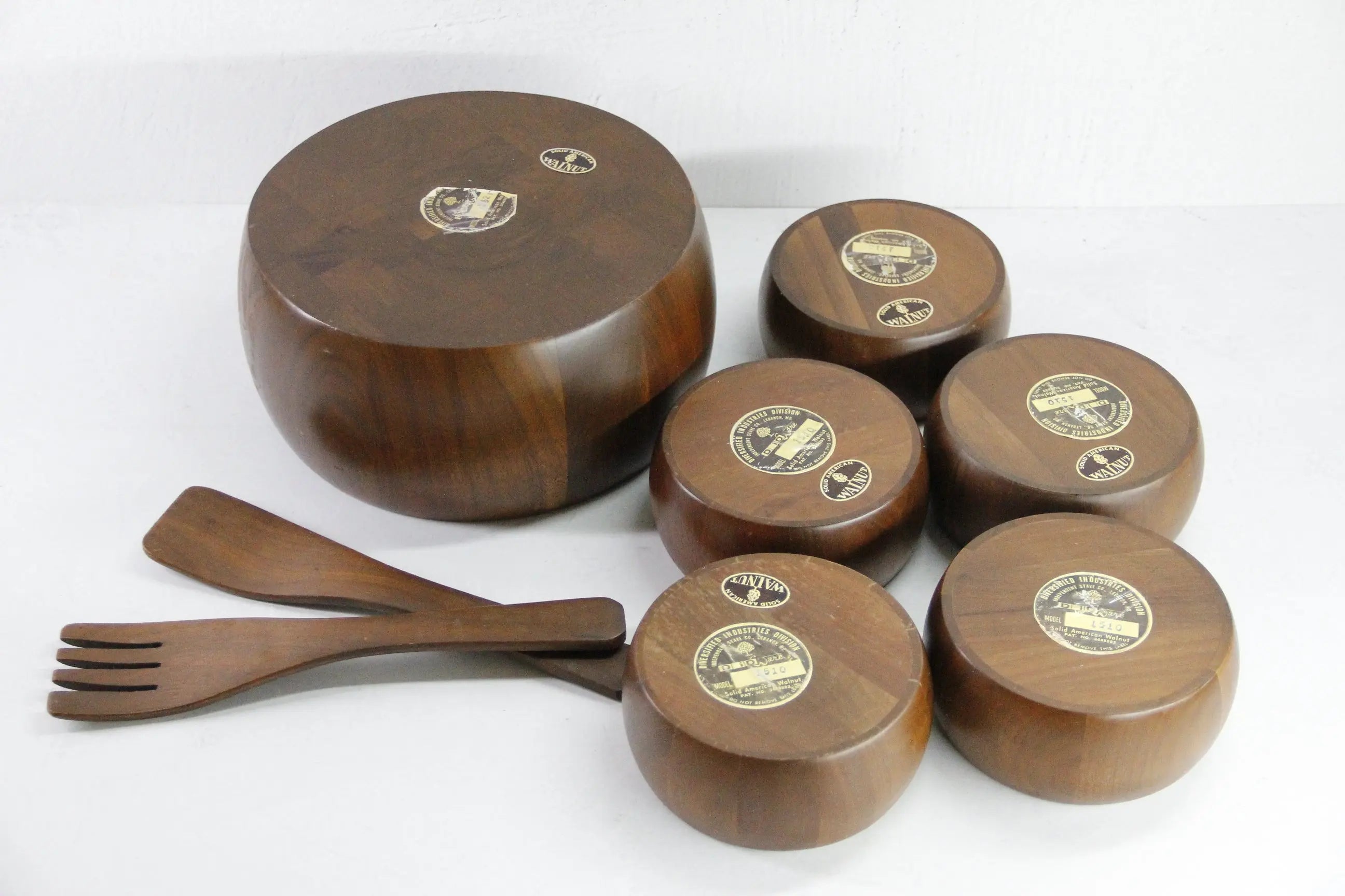 Vintage Wooden Salad Bowl Set | Walnut 6 Piece Set  Debra Hall Lifestyle