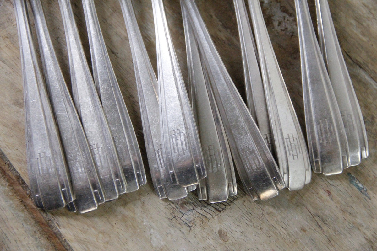 Antique Boulenger French Silverplate Fish Flatware Set of 17 - Debra Hall Lifestyle