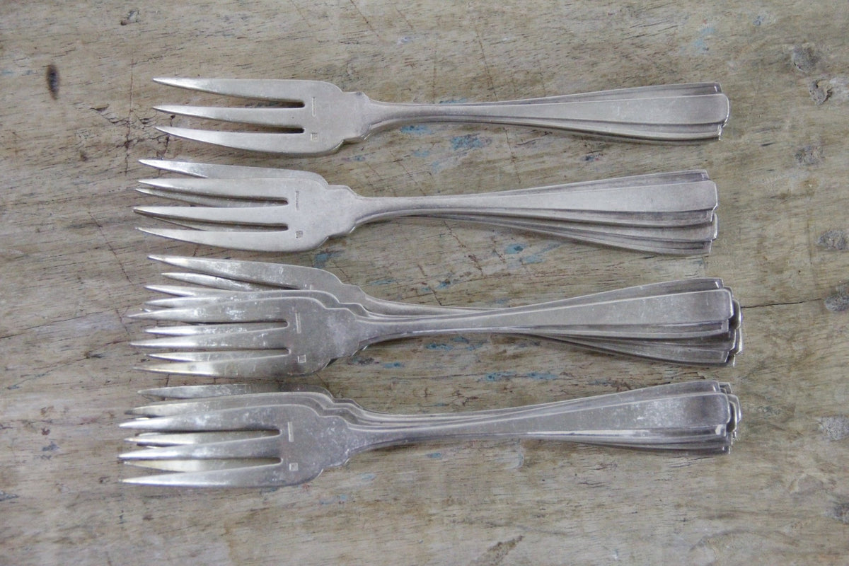 Antique Boulenger French Silverplate Fish Flatware Set of 17 - Debra Hall Lifestyle
