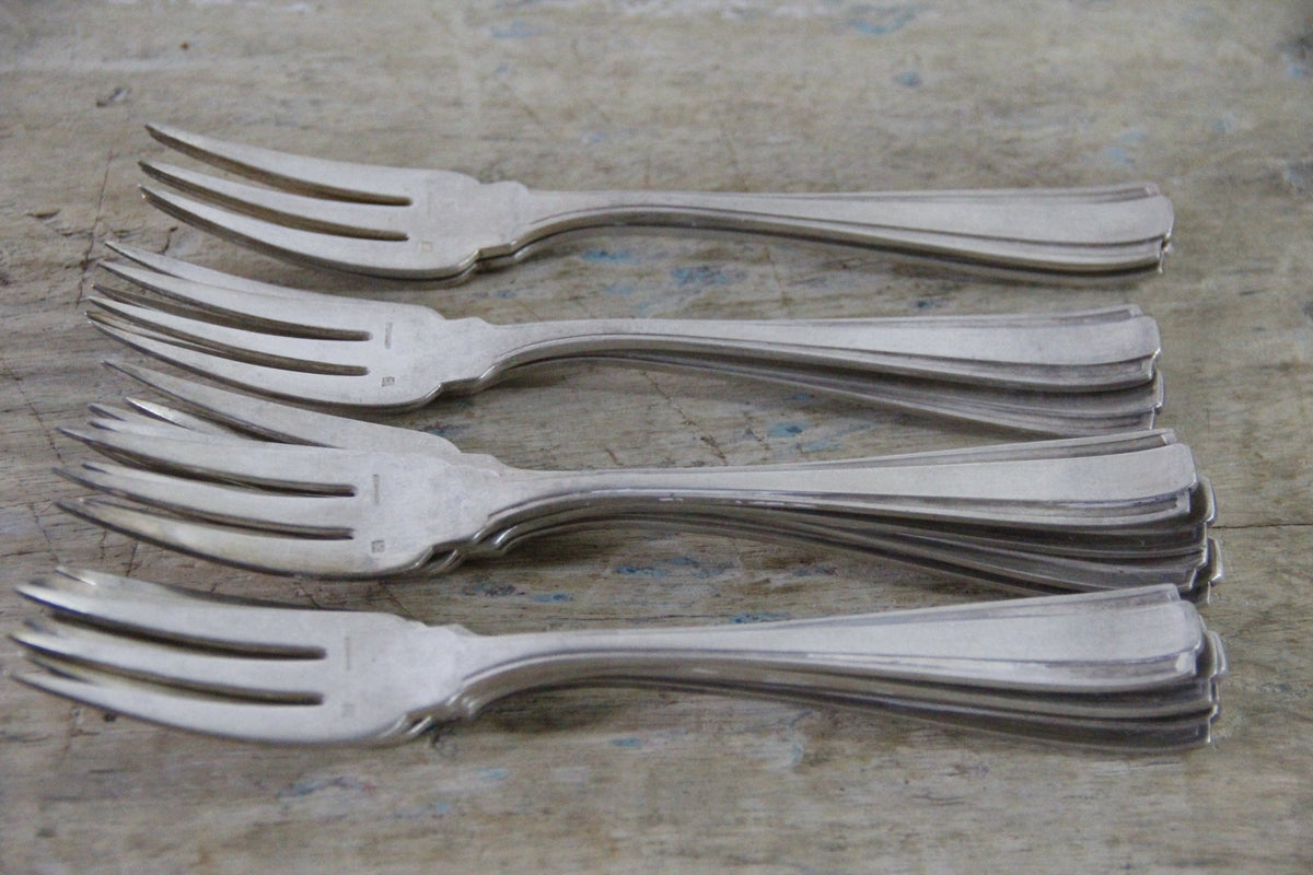 Antique Boulenger French Silverplate Fish Flatware Set of 17 - Debra Hall Lifestyle