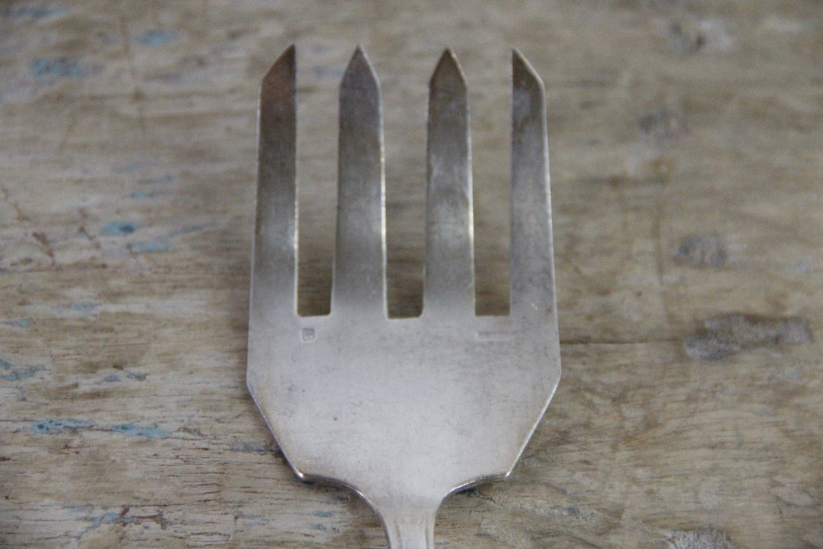Antique Boulenger French Silverplate Fish Flatware Set of 17 - Debra Hall Lifestyle