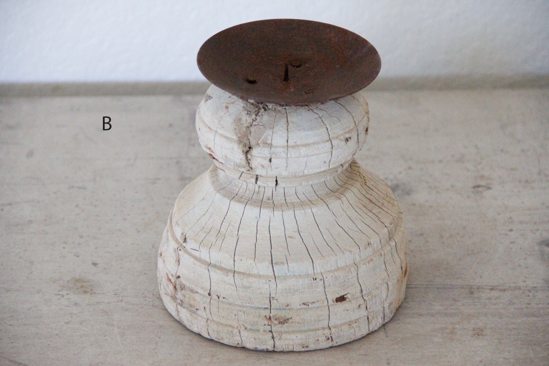 Antique Wood Candle Holder | Round  B