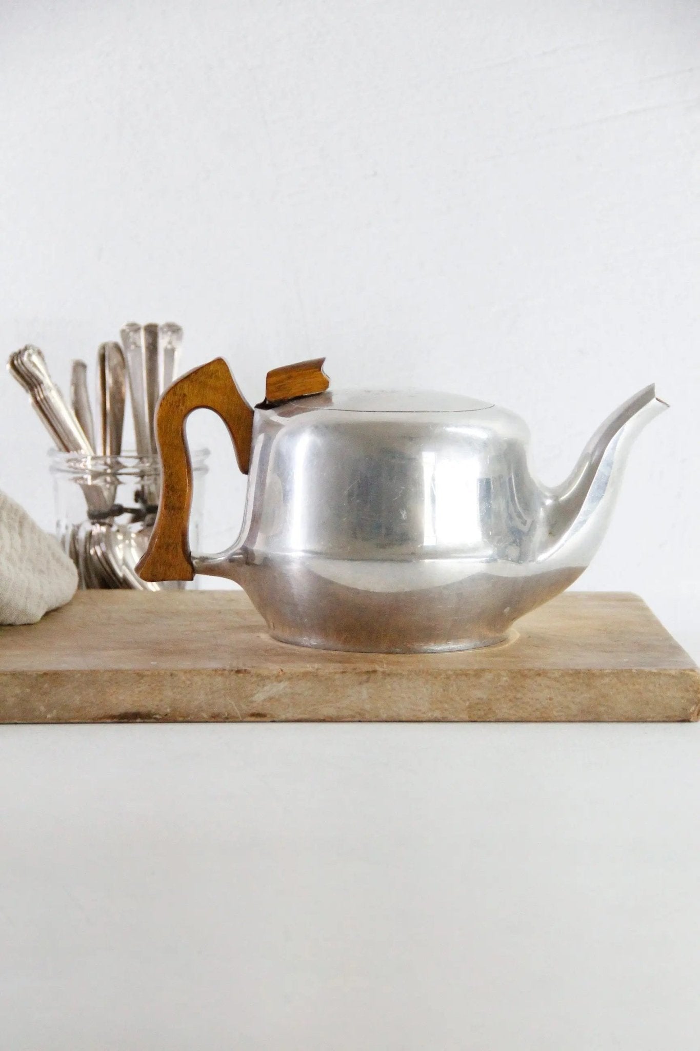 Mid-Century Modern Tea Kettle England | Picquot Ware - Debra Hall Lifestyle