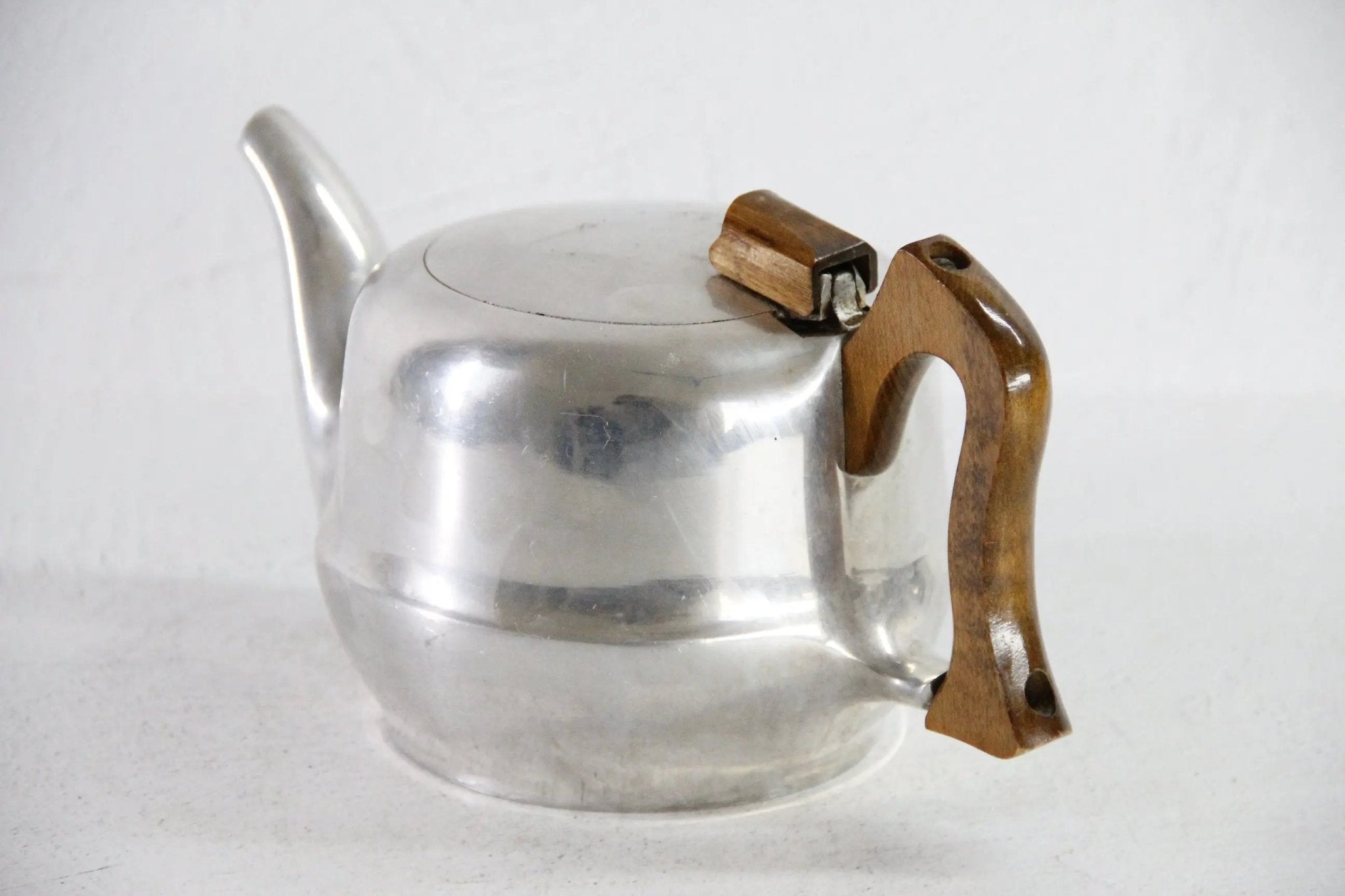 Mid-Century Modern Tea Kettle England | Picquot Ware - Debra Hall Lifestyle