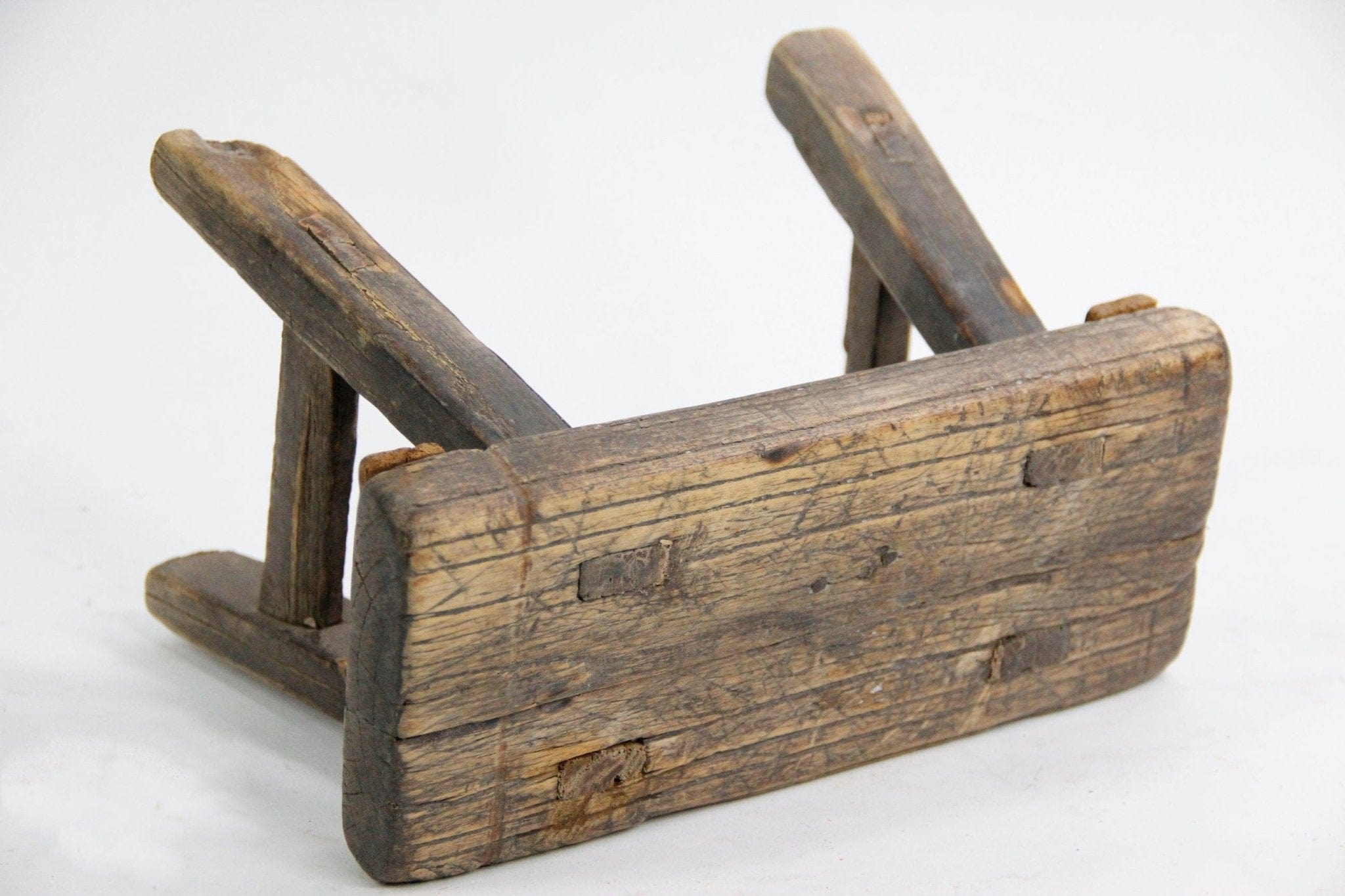 Mini Elm Stool | Wood Riser A elm stool