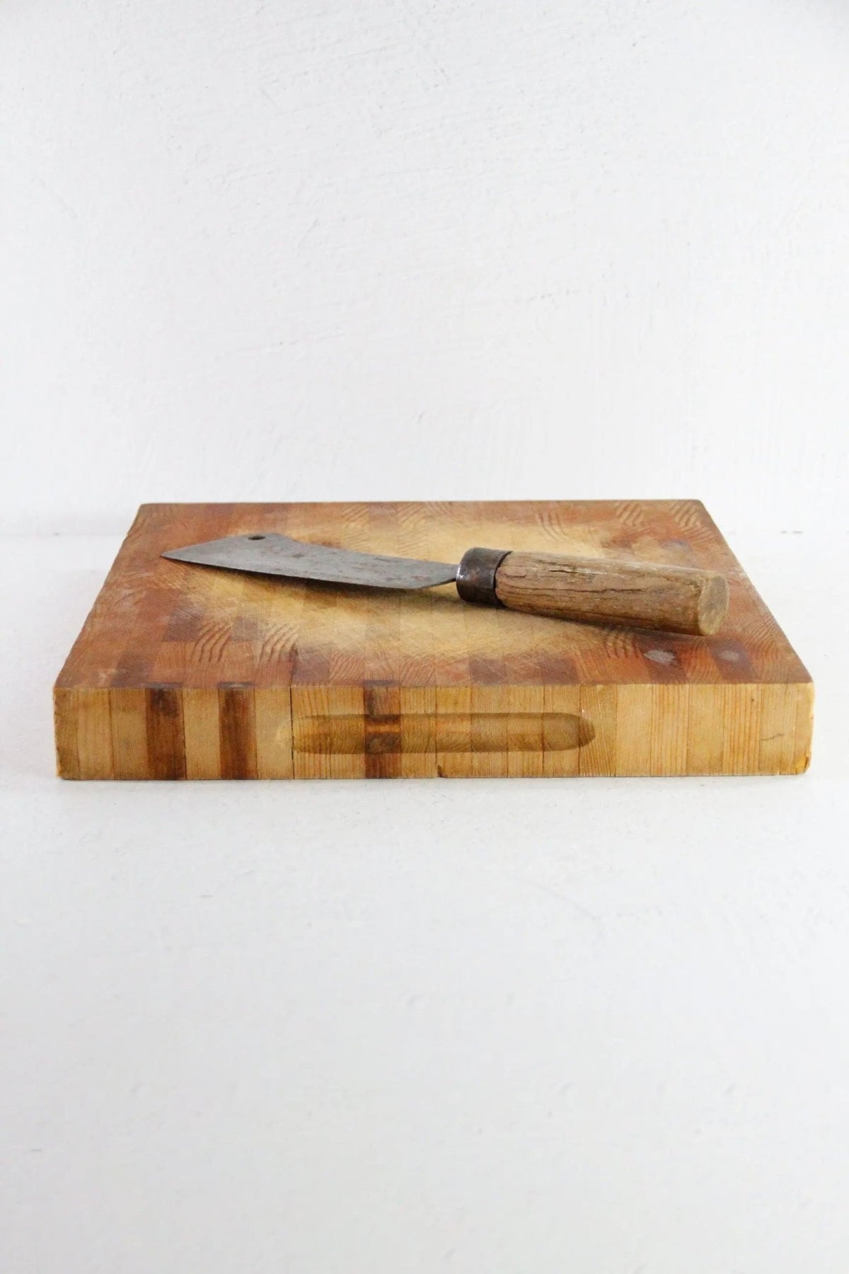 Vintage Butcher Block Cutting Board | Dual Carving Side - Debra Hall Lifestyle