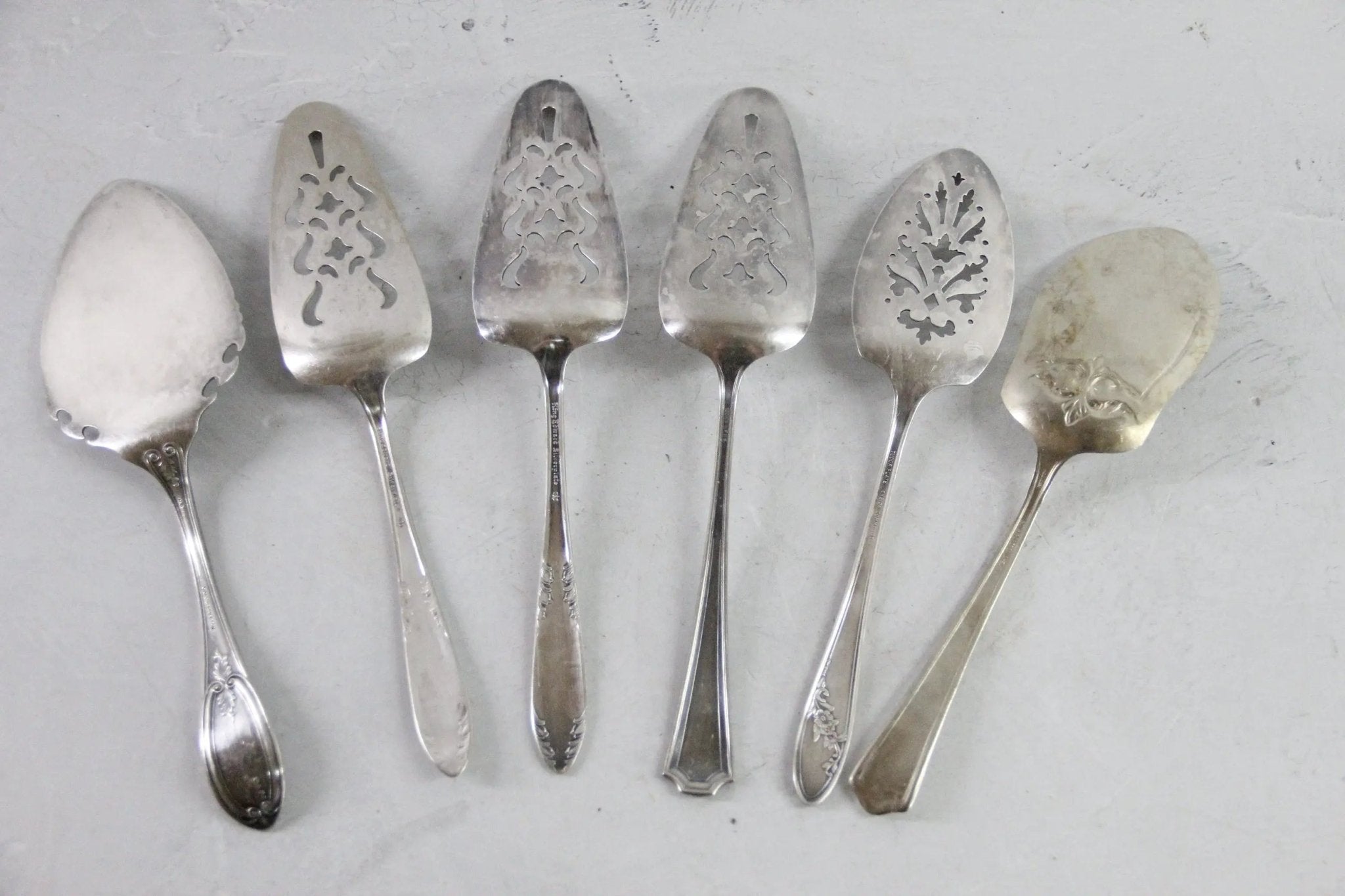 Vintage Cake Server | Silver Pie Tart Serving Utensil - Debra Hall Lifestyle
