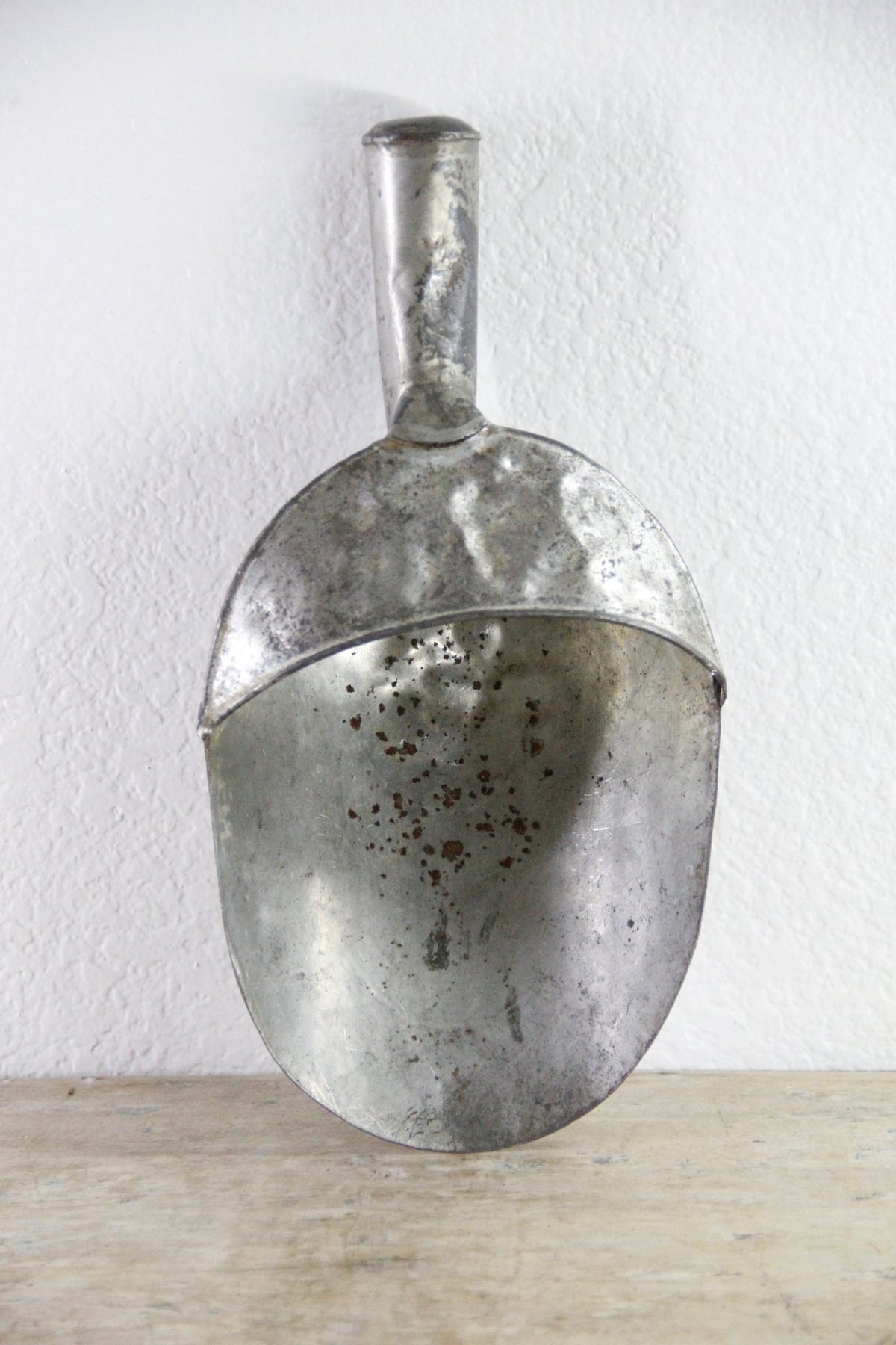 Vintage Metal Grain Scoop Large Primitive Farmhouse Utility Scoop - Debra Hall Lifestyle