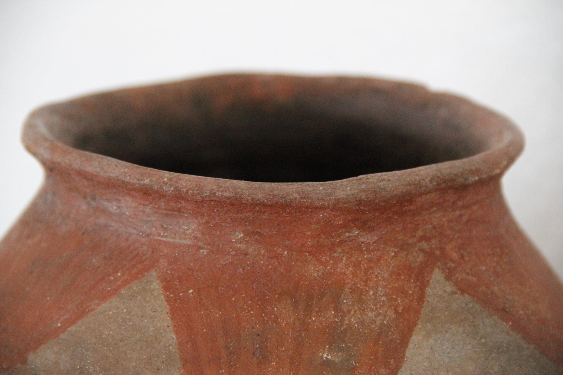 Vintage Native American Tarahumara Clay Pot pottery