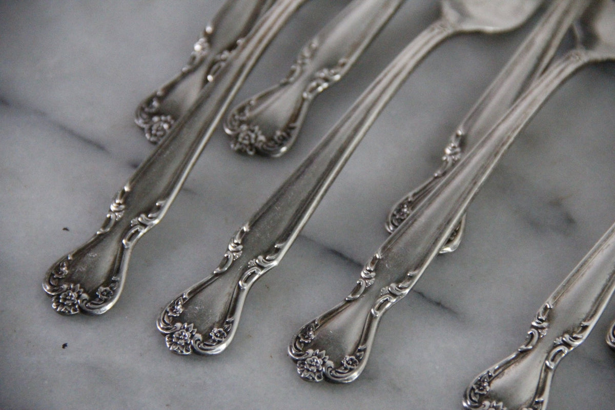 Vintage Rogers & Bro. Silverplate Flatware Set for 6 | 24 Piece - Debra Hall Lifestyle