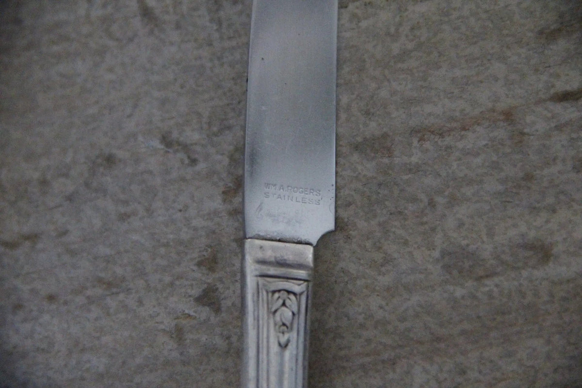 Vintage Silver Flatware | Grille Knives 5 Pcs - Debra Hall Lifestyle